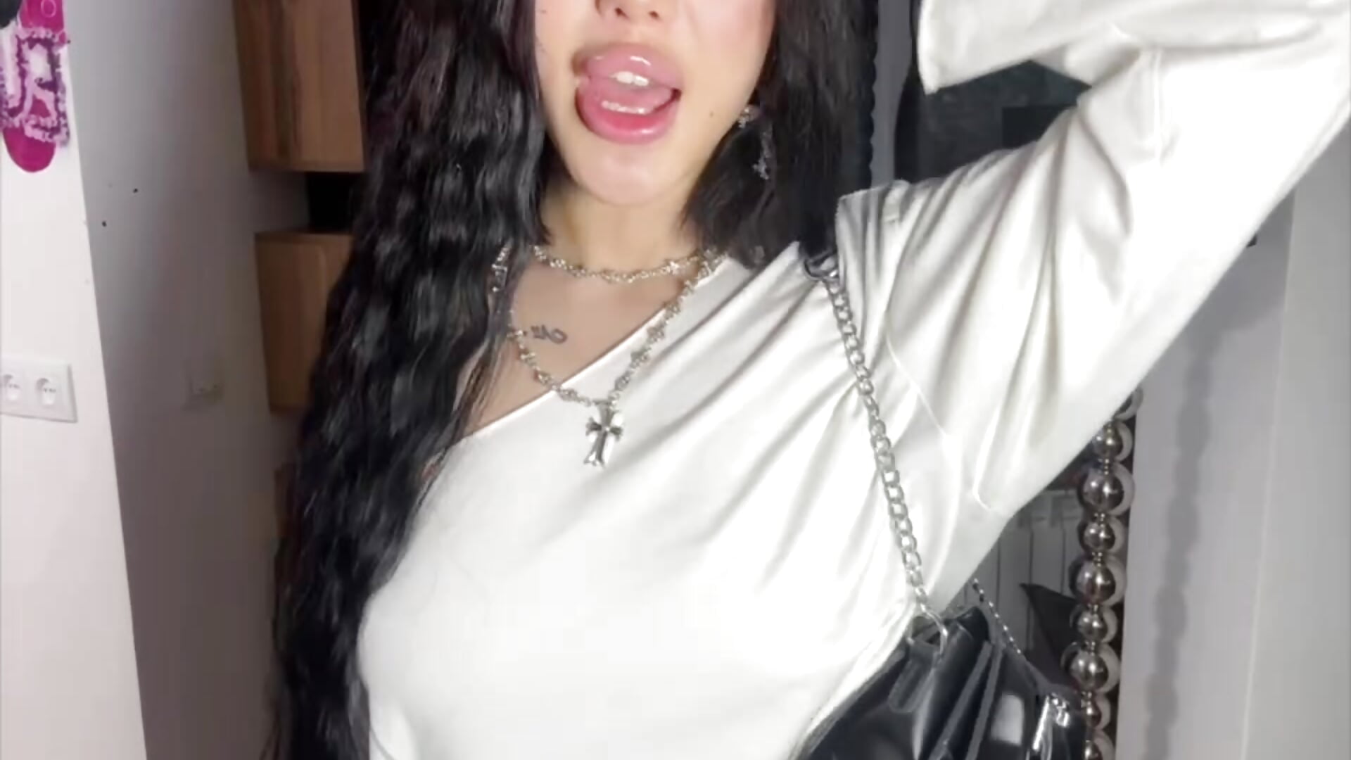 Dancing - video by EIeniVanwart cam model