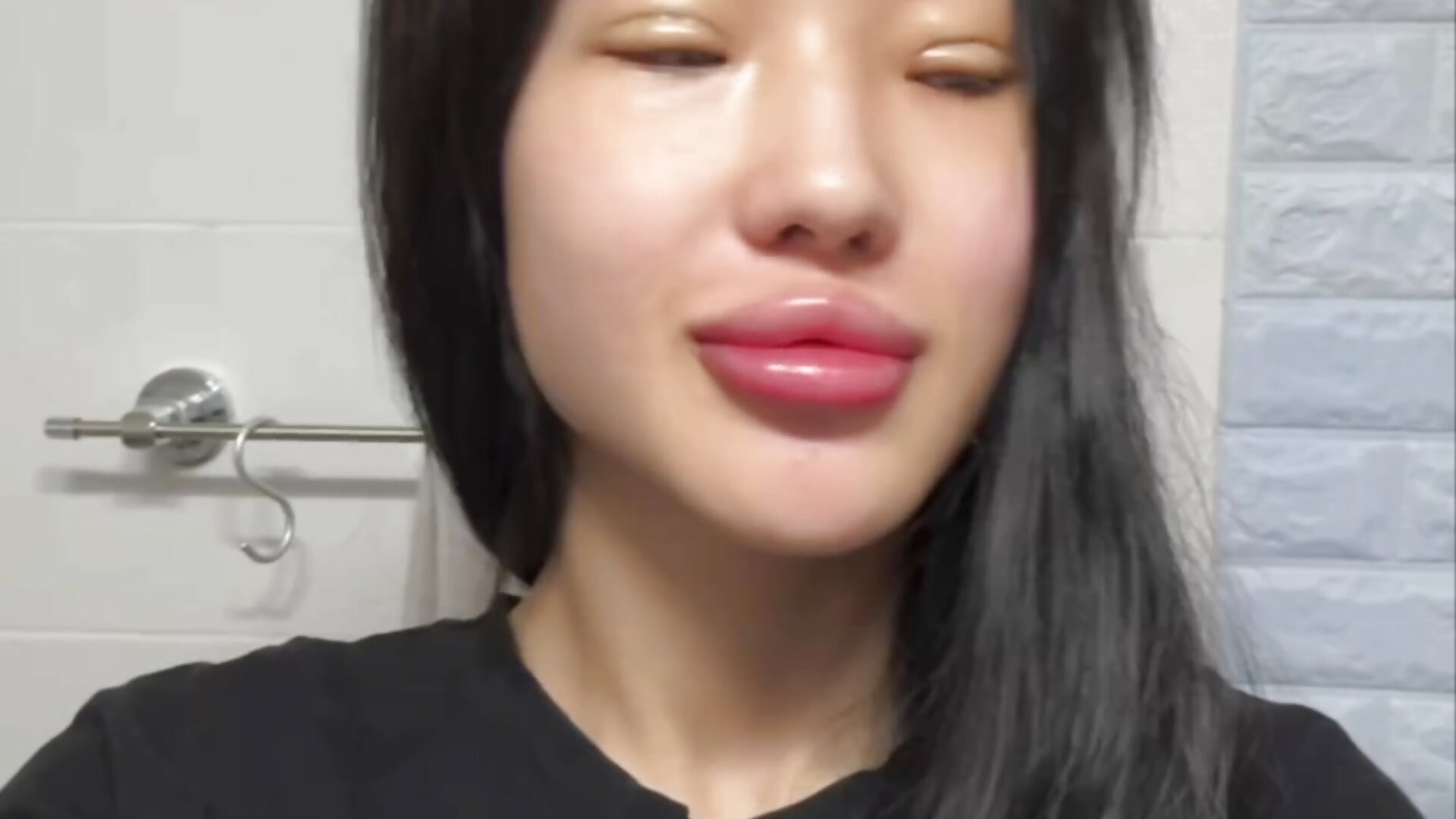Before/after - video by EIeniVanwart cam model