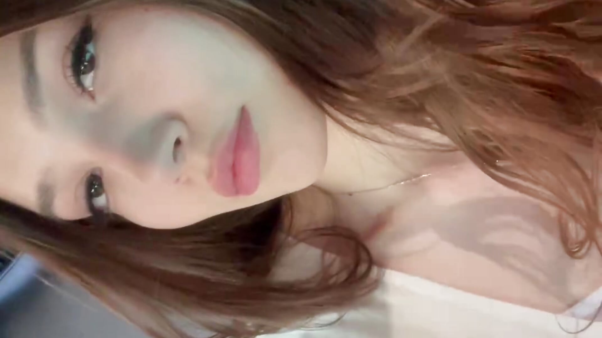 IMG_3202 - video by MiriamFeavel cam model