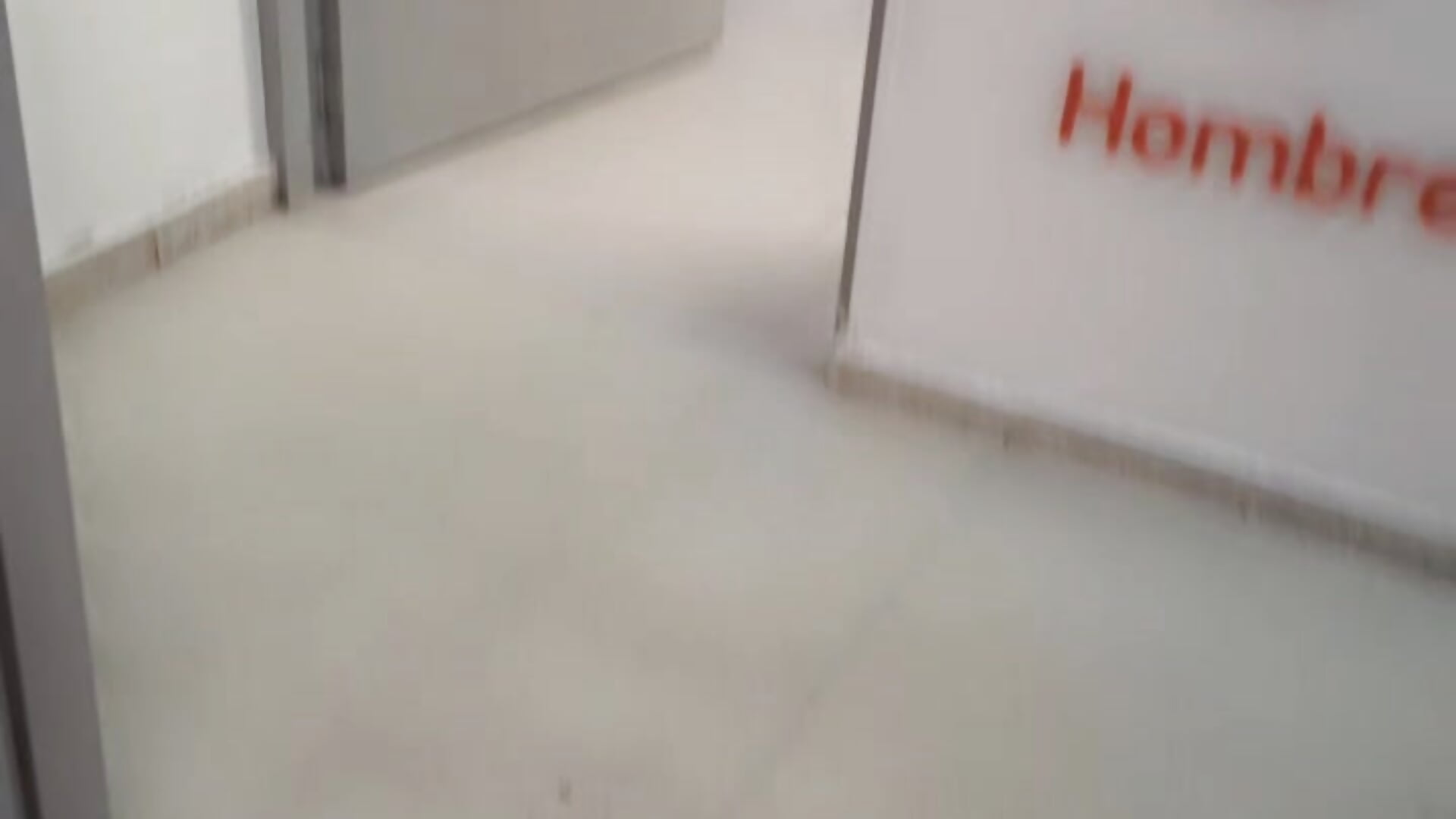 My pussy in door (public) - βίντεο μοντέλου Eveeelyn25