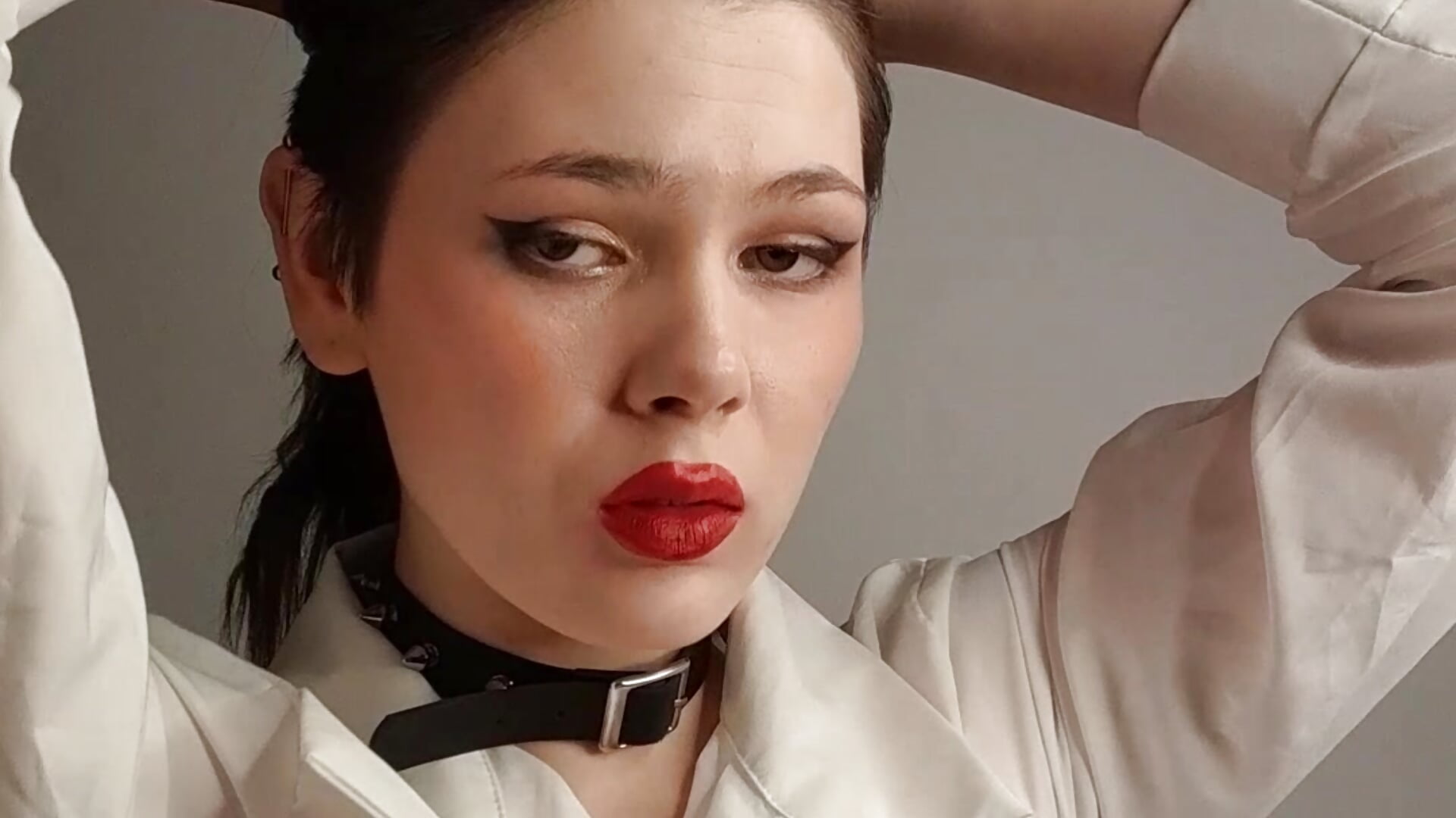 Your hands may be where mine are... - video by hailey207 cam model