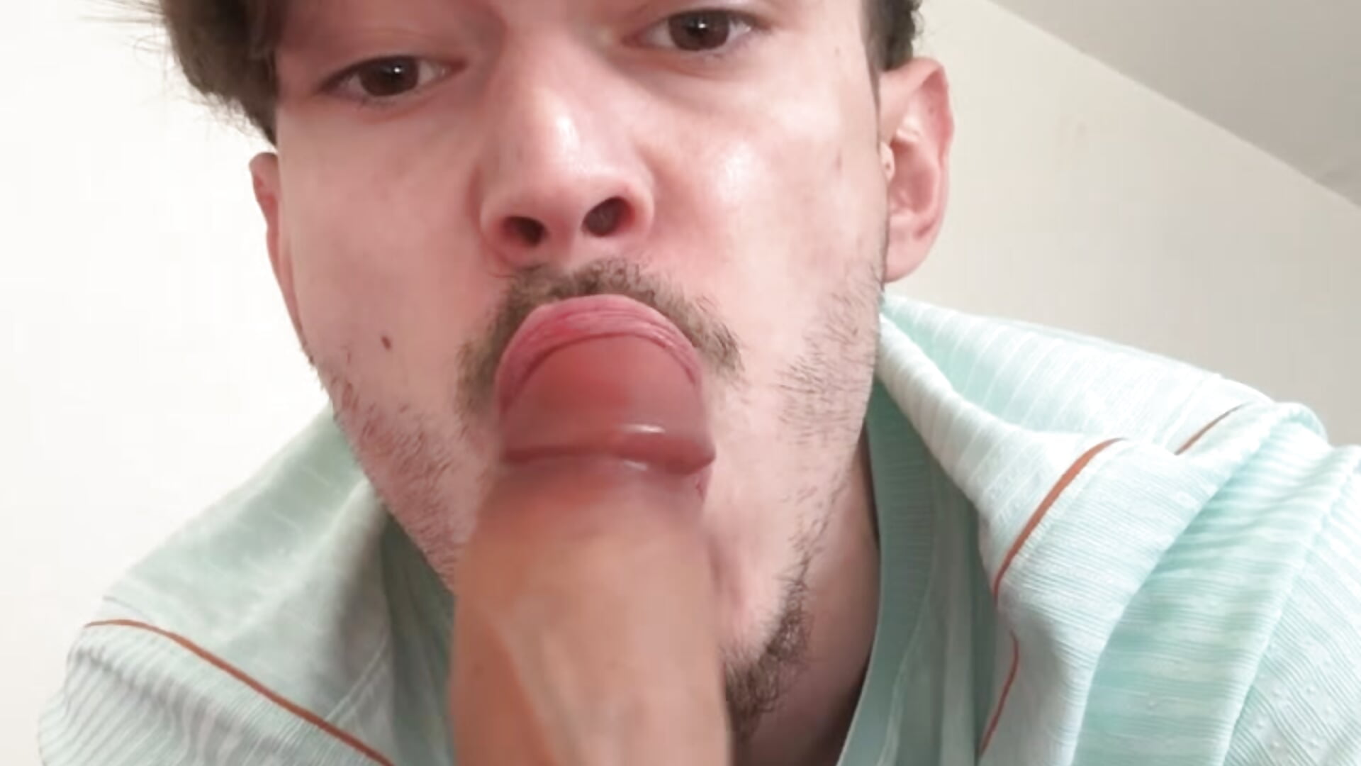 je suce (soft) - vicoo077 adlı kamera modelinin videosu