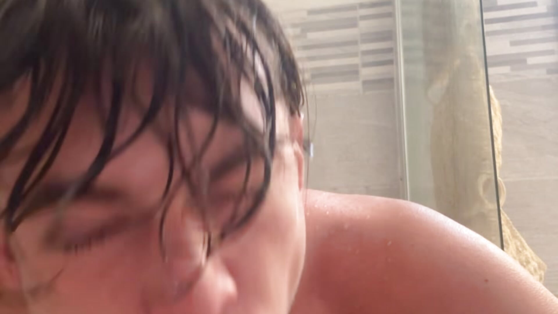 je suce puis me gode(hard) pt1 - vicoo077 adlı kamera modelinin videosu