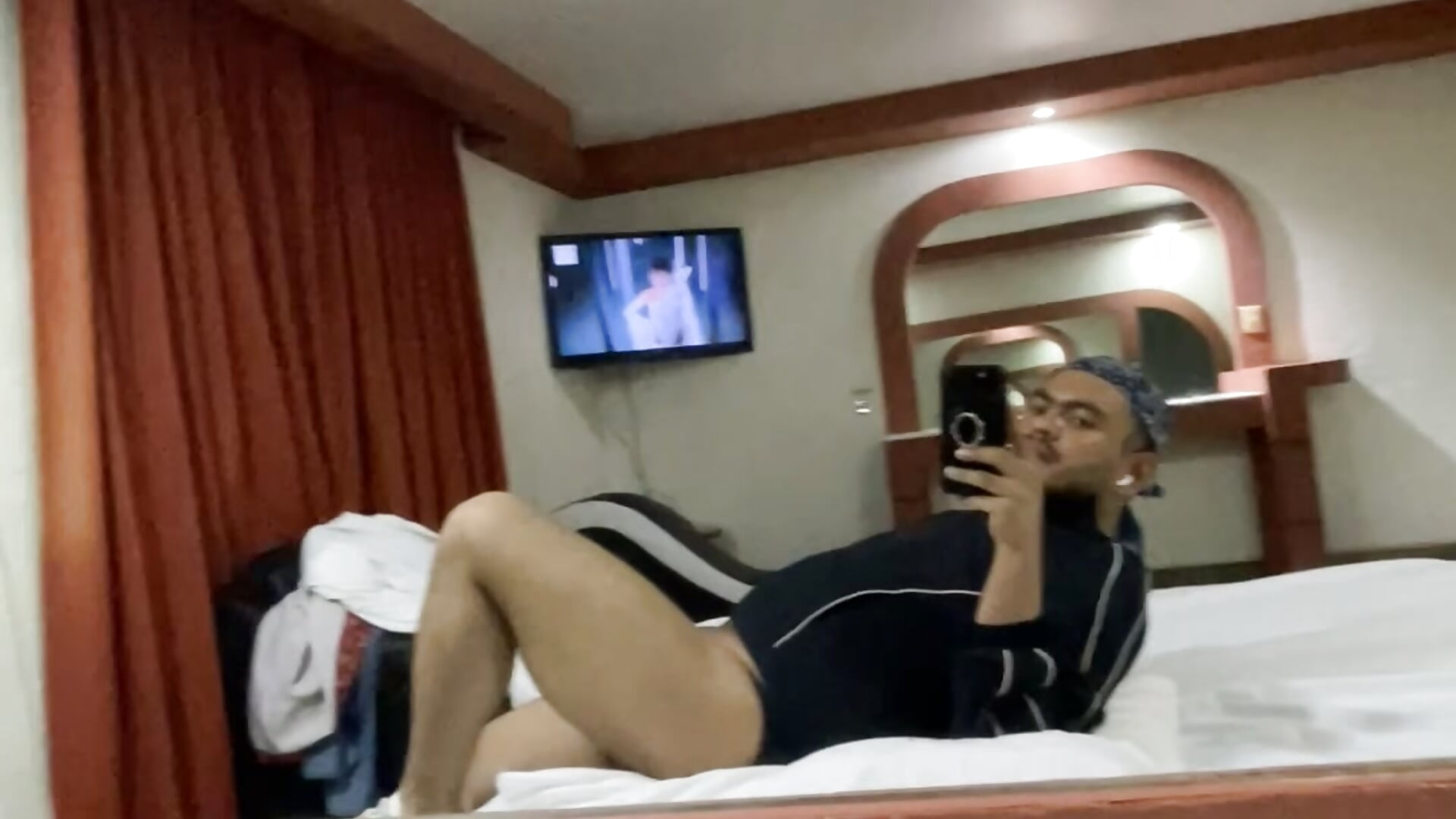 Hanging - video by areyesp40 cam model