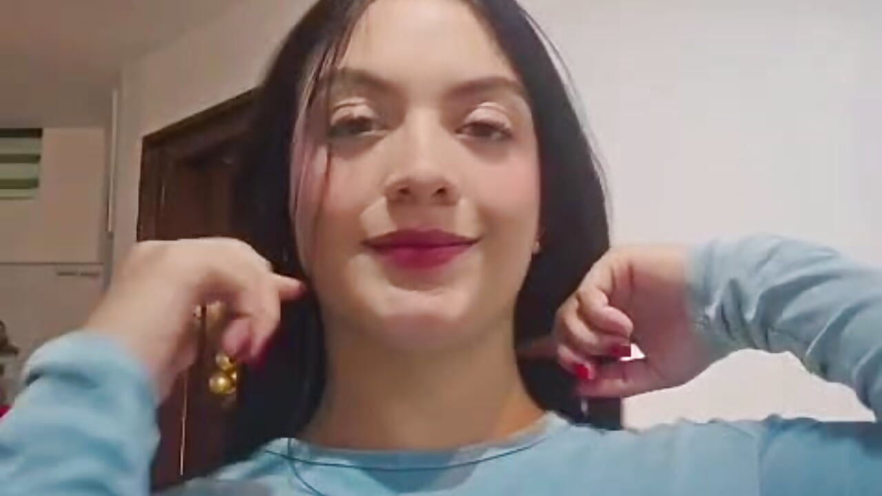 hi honey - video by candy_kylie cam model