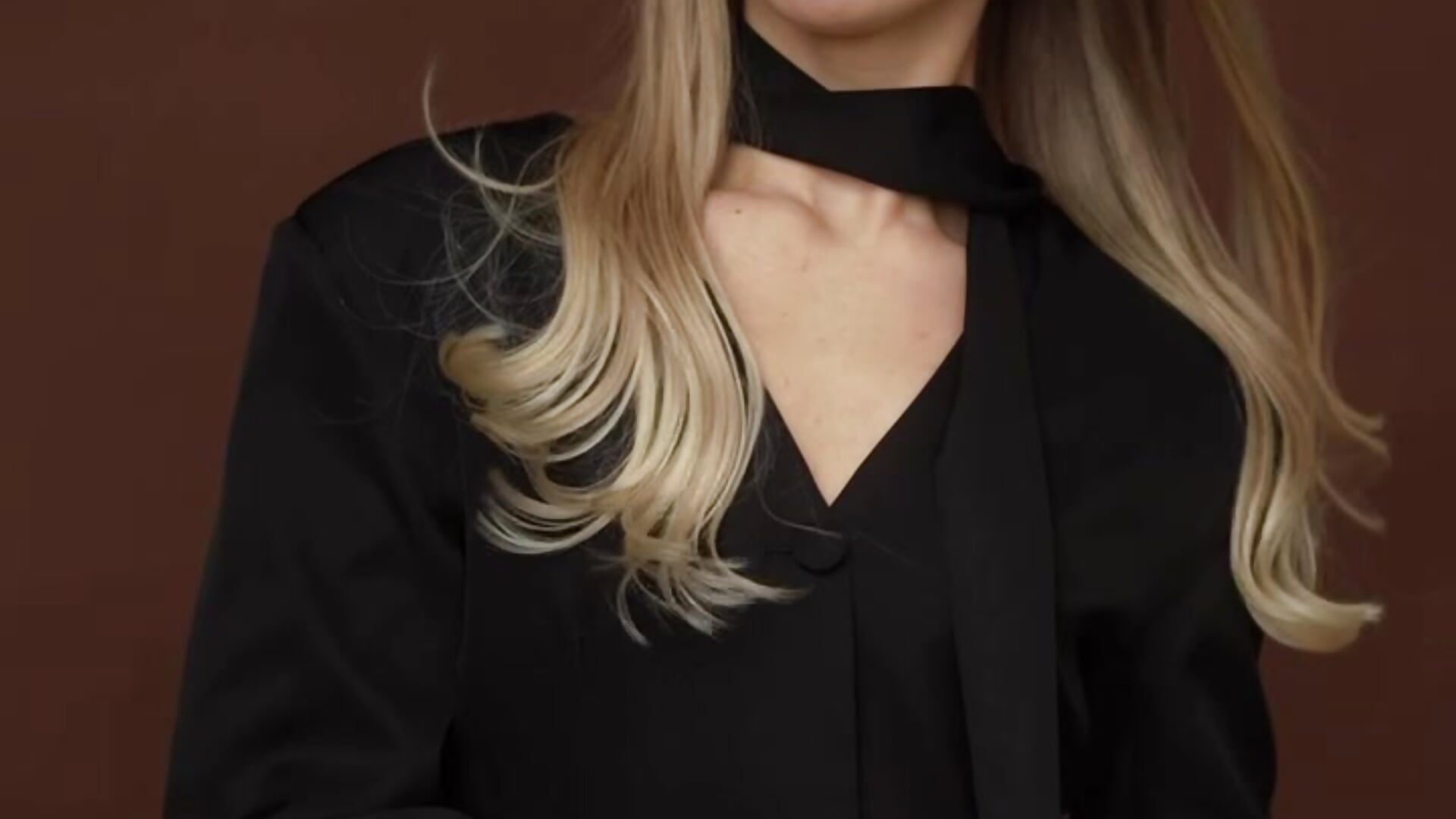 Silk Robe Striptease - video by MichikoWienandt cam model