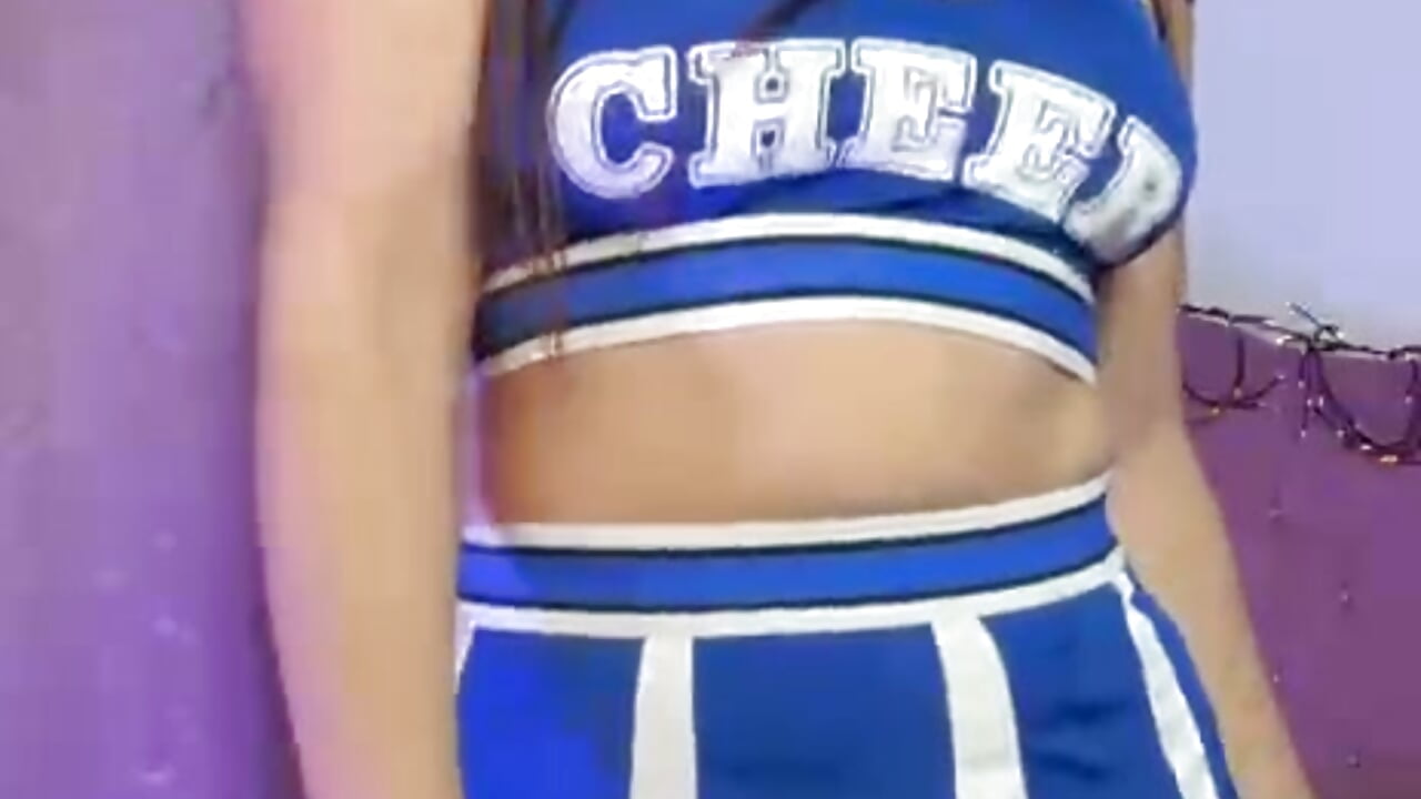 Your favorite cheerleader 🤤🔥– IbbieeBennett_1 kameramodell videója