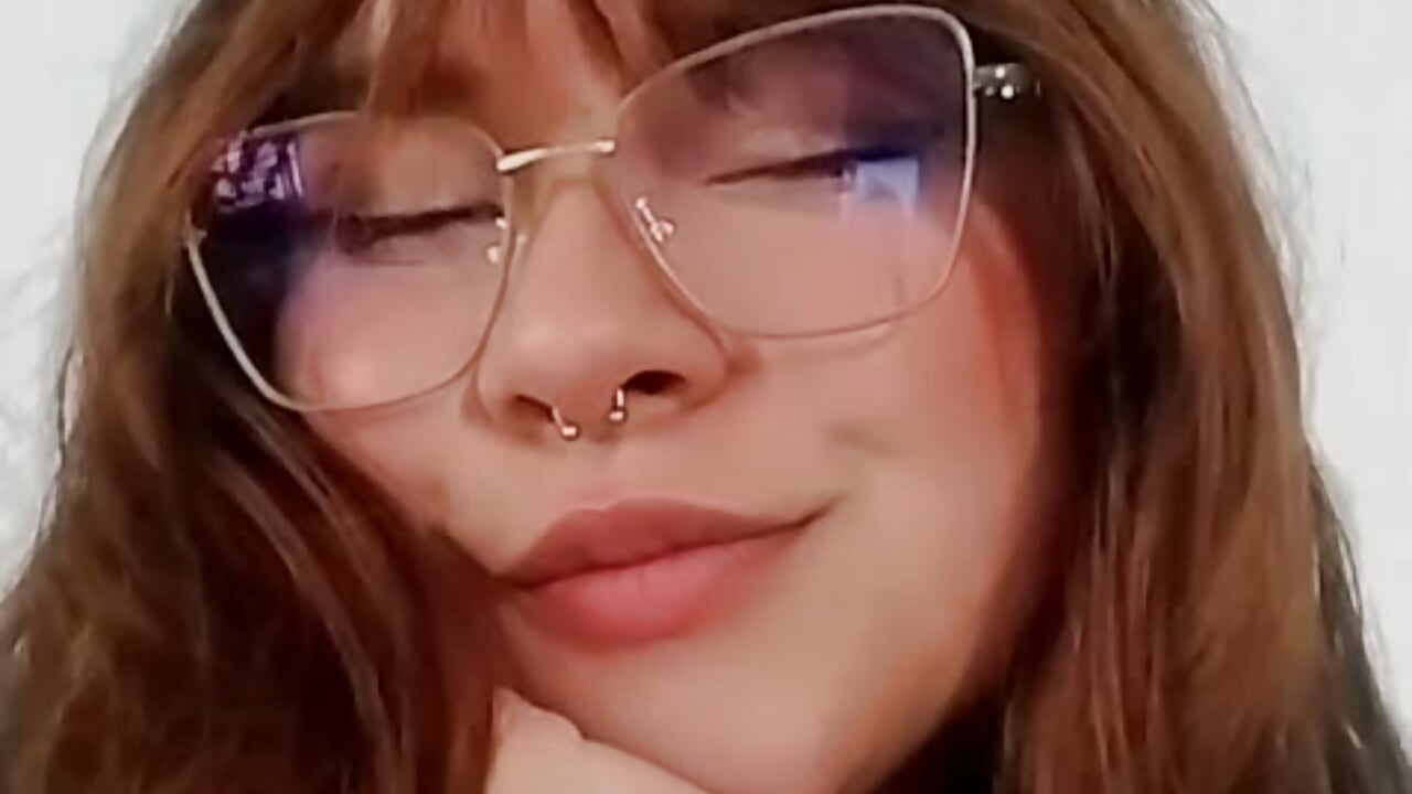 BEAUTIFUL GIRL 💖 - video by JennBenett_ cam model