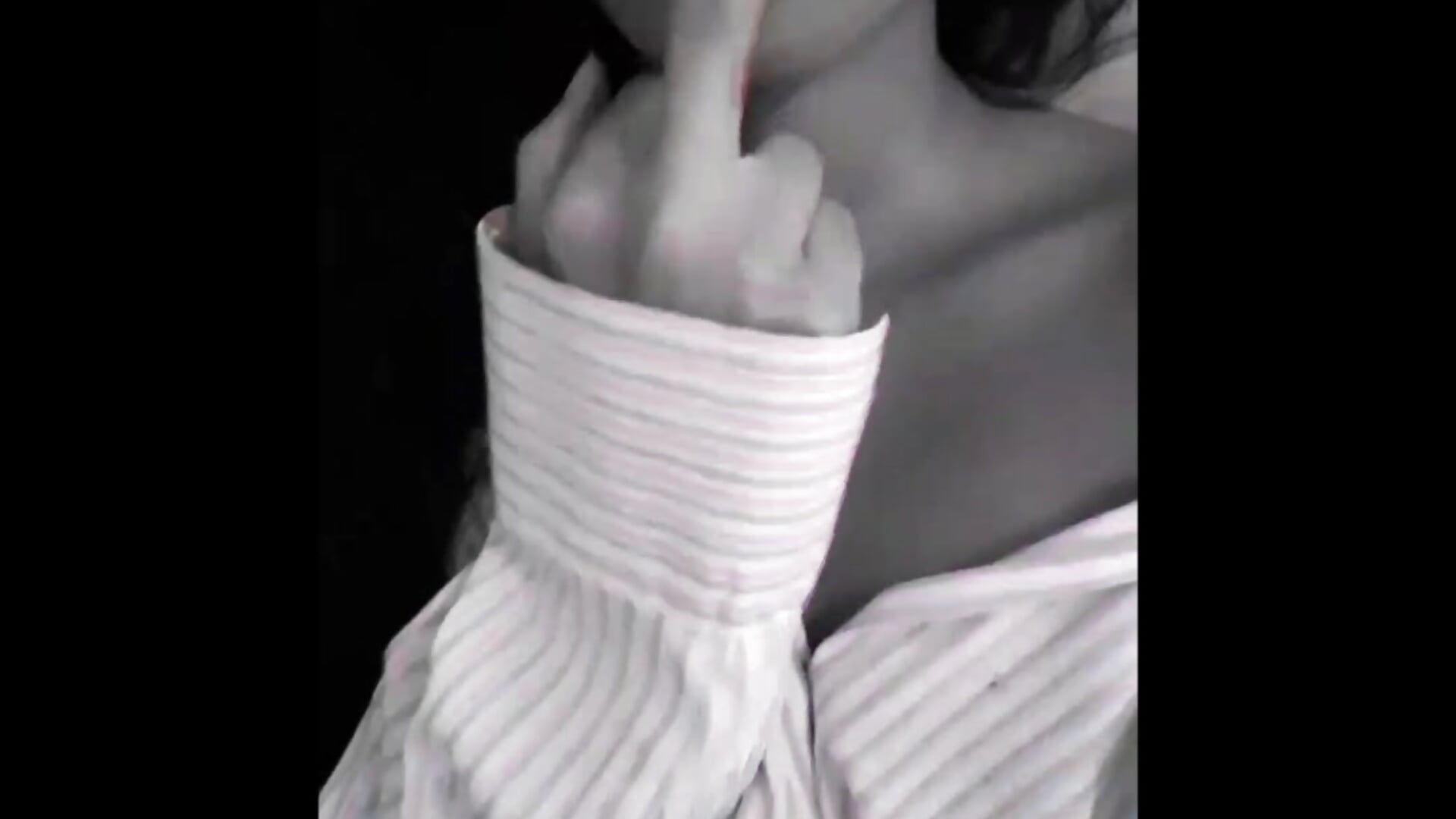 Sexy girl - video oleh model kamera EweXZZ