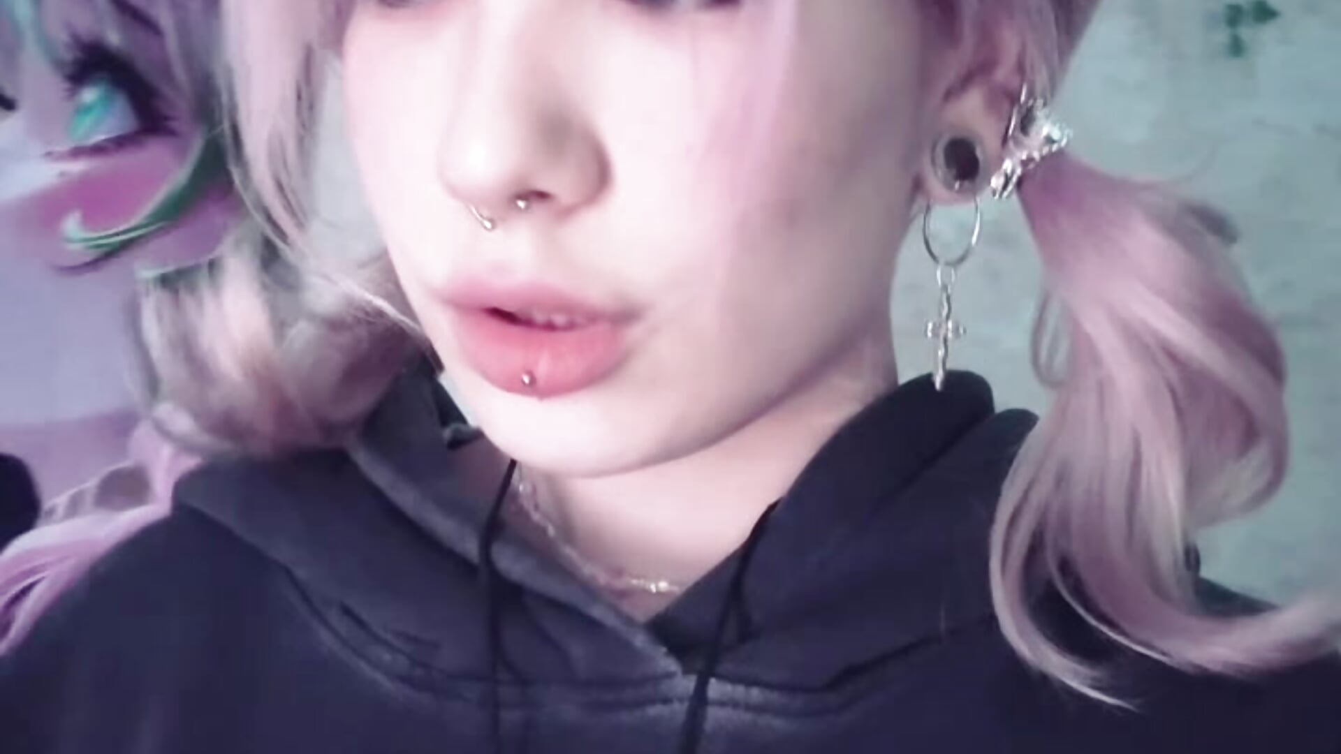 I have a new haircut! - video by LolaDollyMur cam model