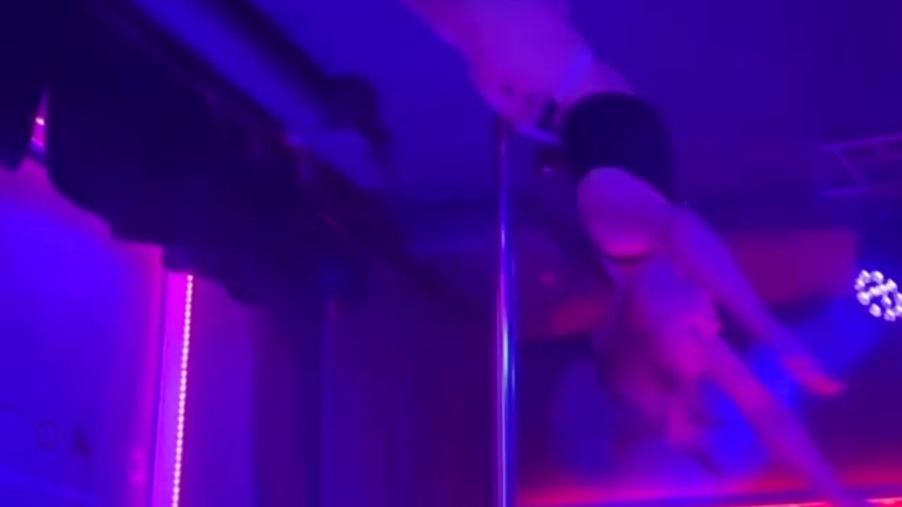 hot dance^^ - Video von maddykatesshow Cam-Model