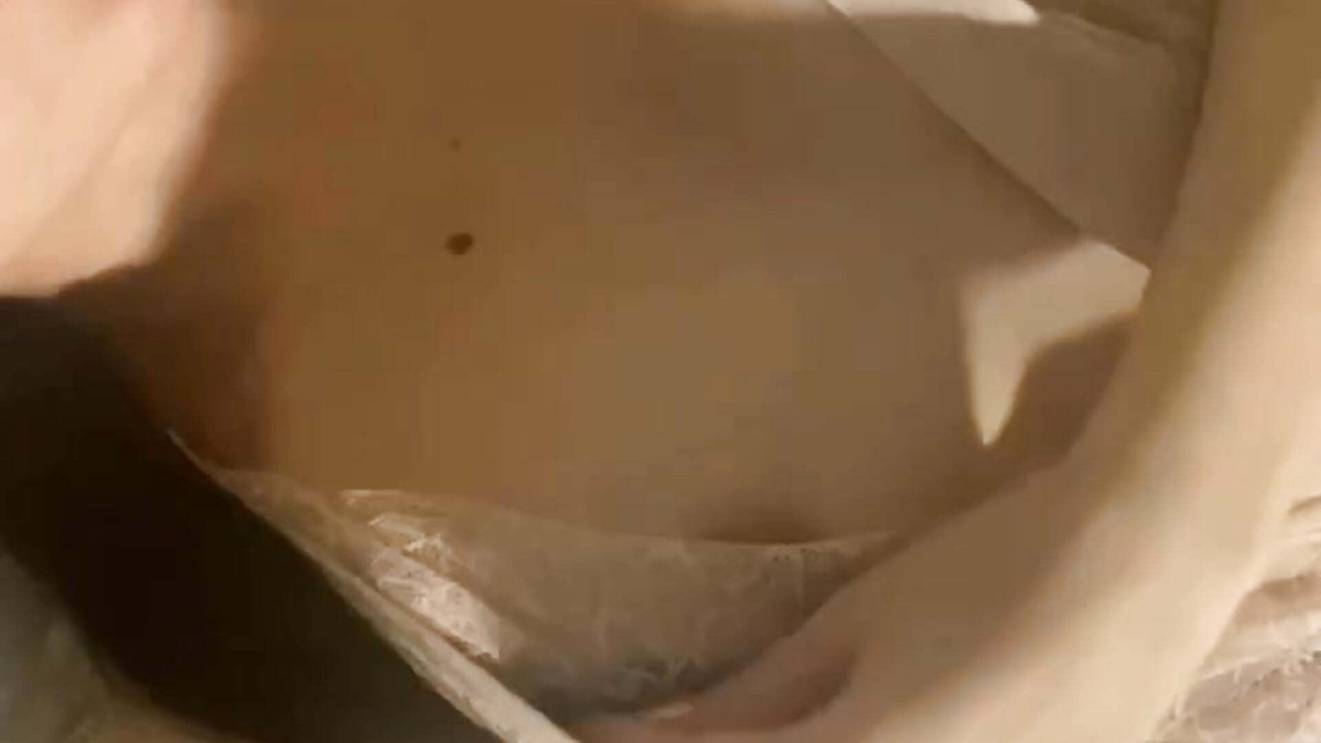 I want your caresses - video by UncrownQueen cam model