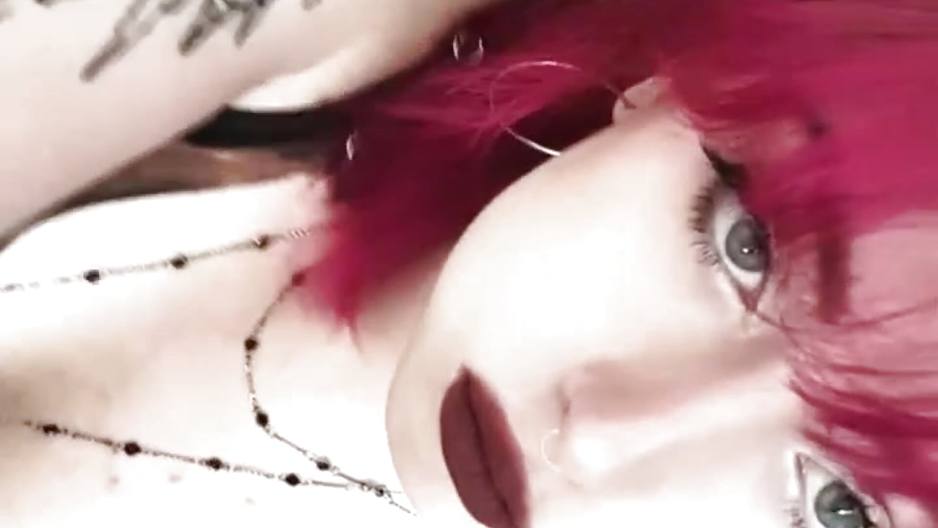 Let's play a little game? 😏🕹️ - video by Meowluly cam model