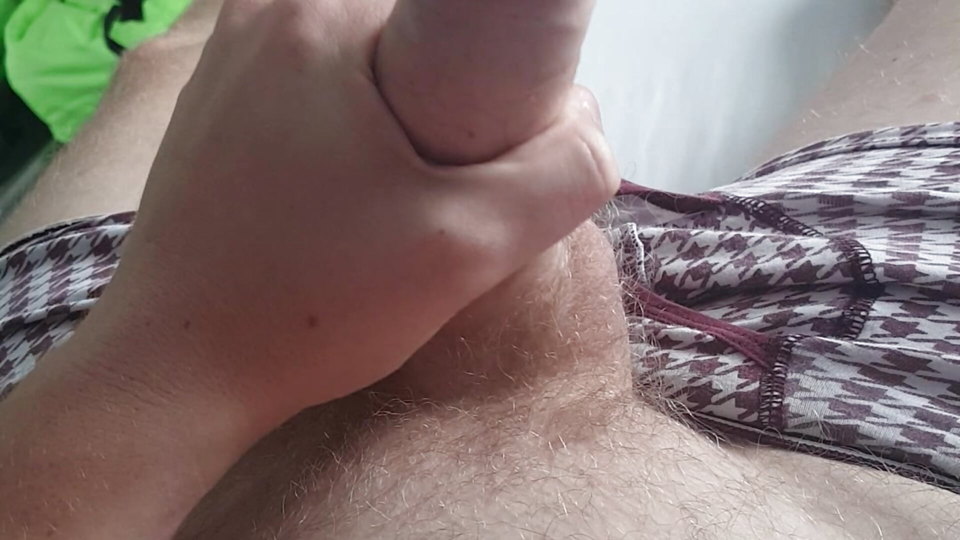 Cum through boxers - فيديو من randomgin موديل الكام