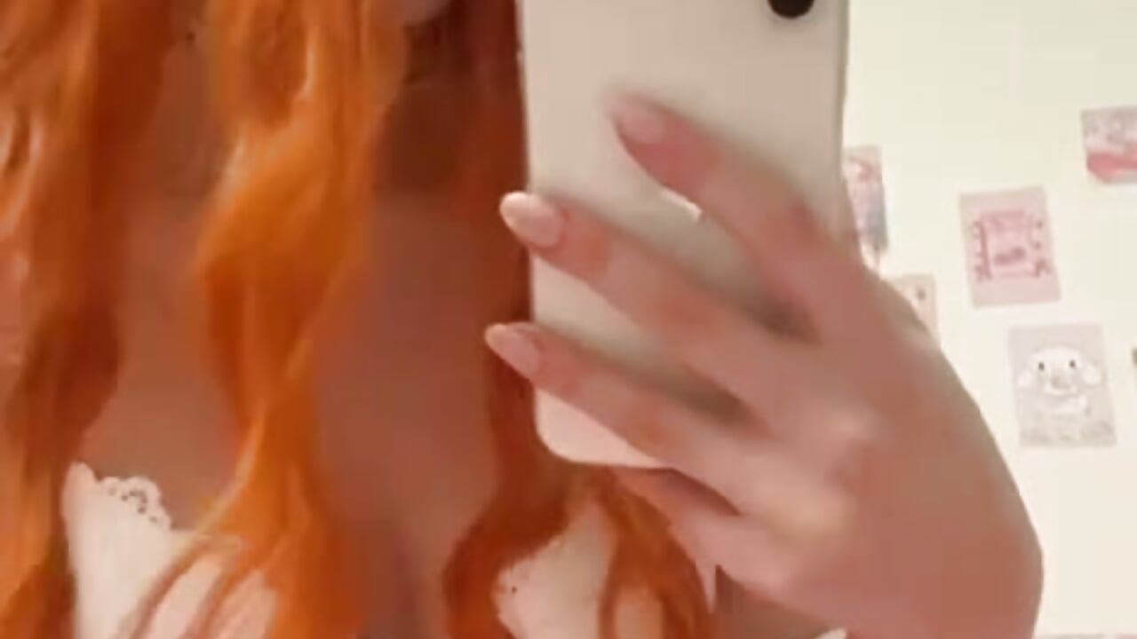 A little bit of me for you🤍 - video by AliceMeowow cam model