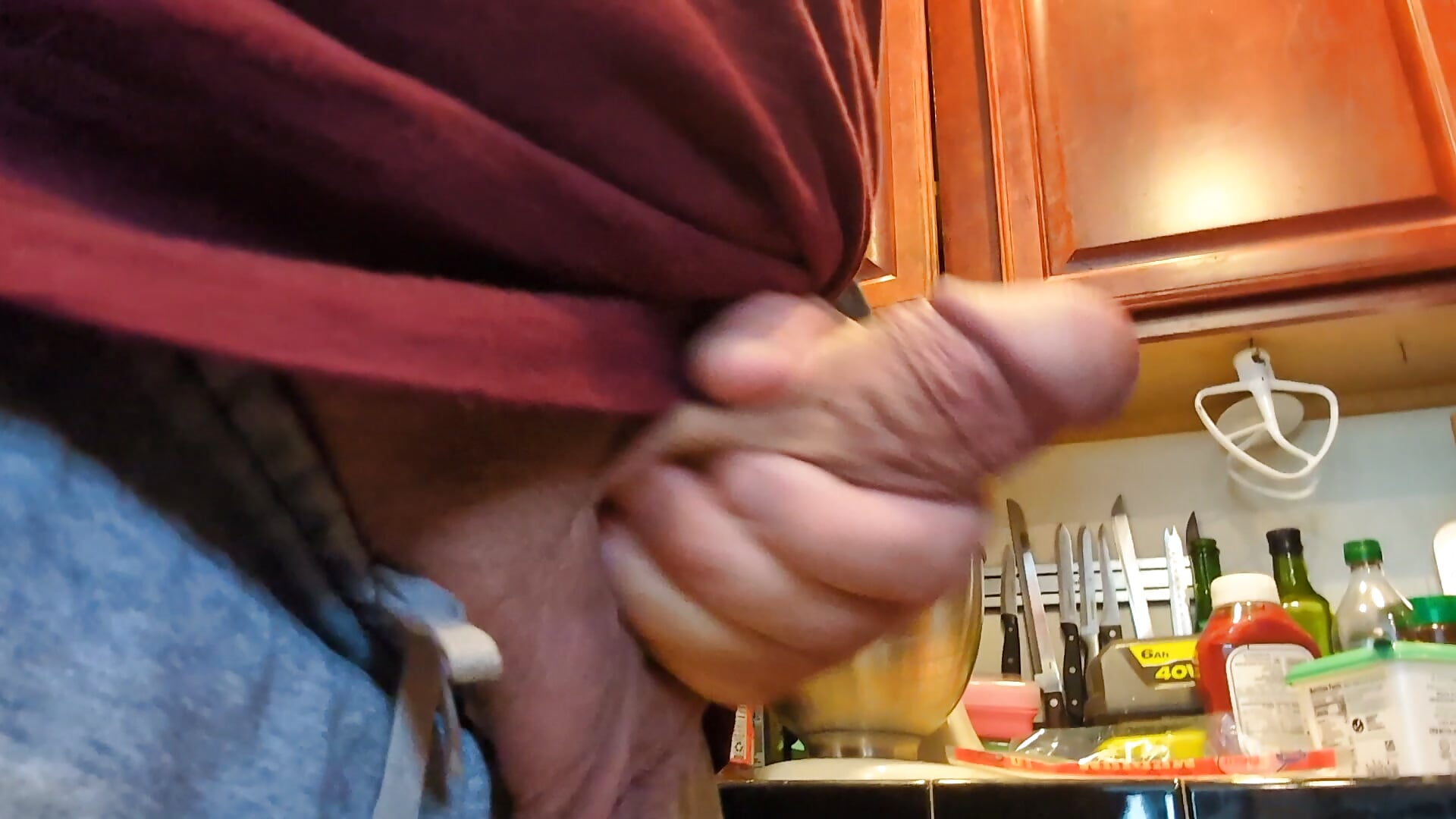 Bounce on this fat cock? - vidéo du modèle de showcams BigBearforCuddles