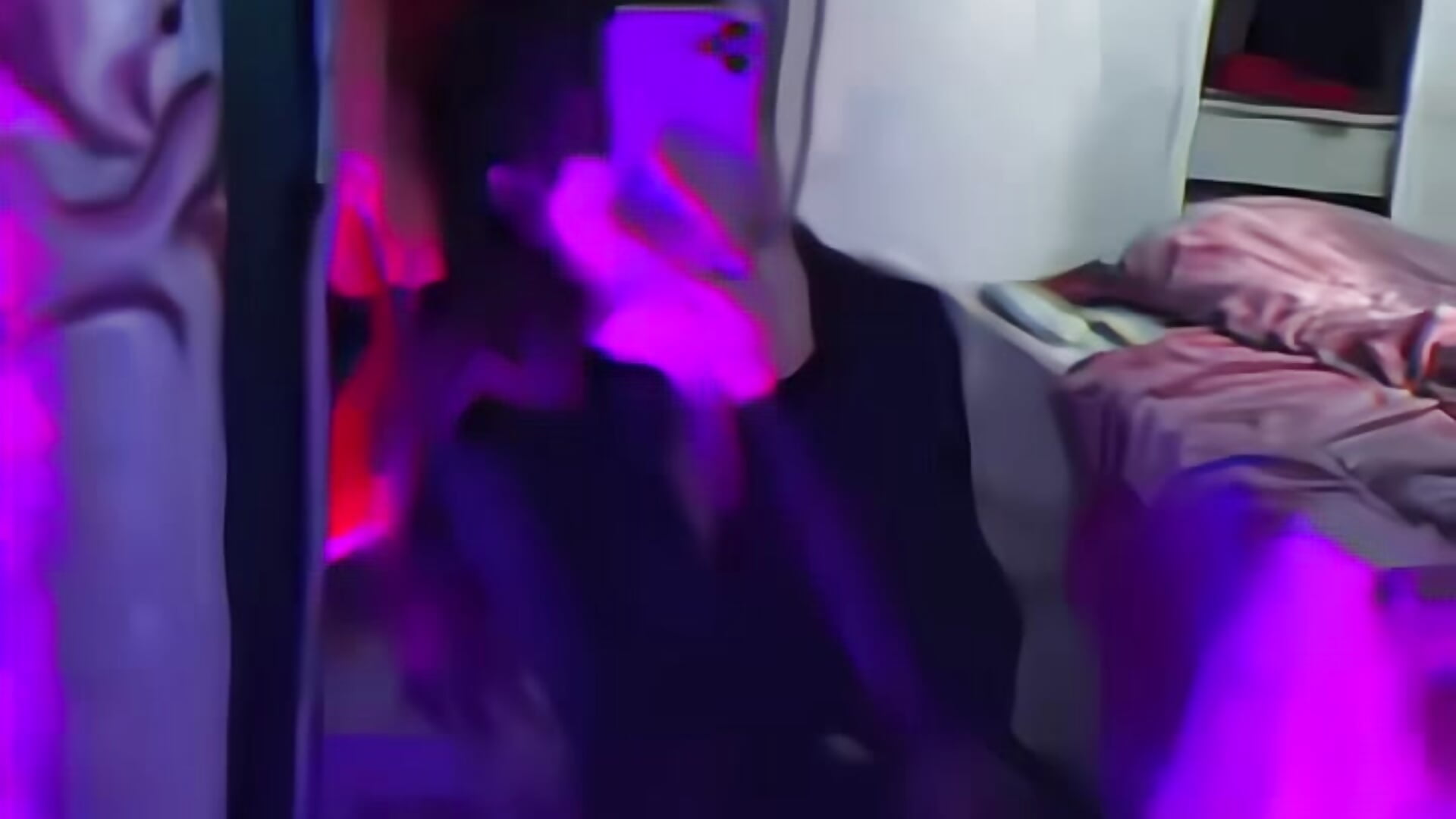 1 - відео від вебкаммоделі jiarenya