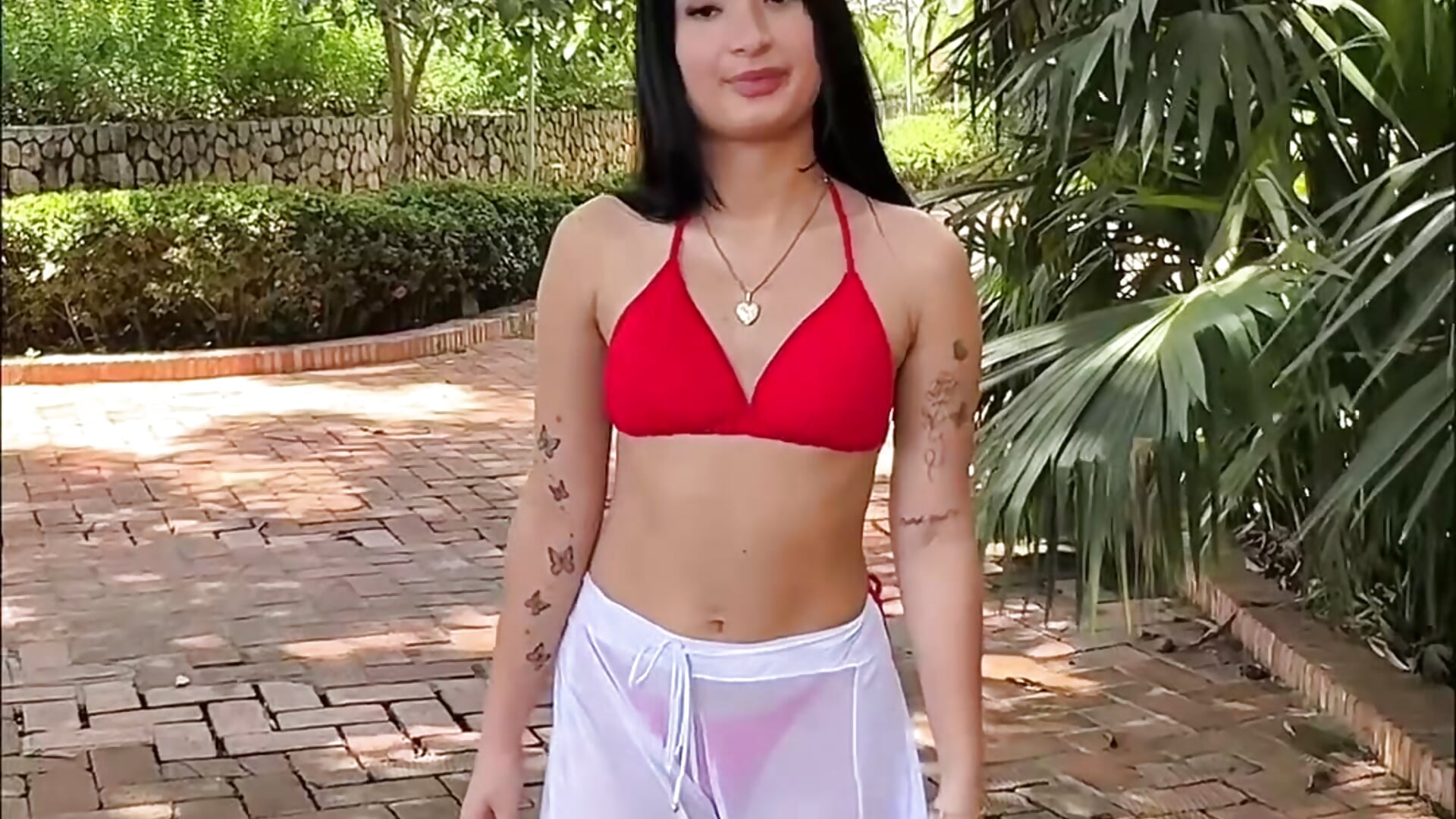 Look at me so pretty! - video by lia_sweetty cam model