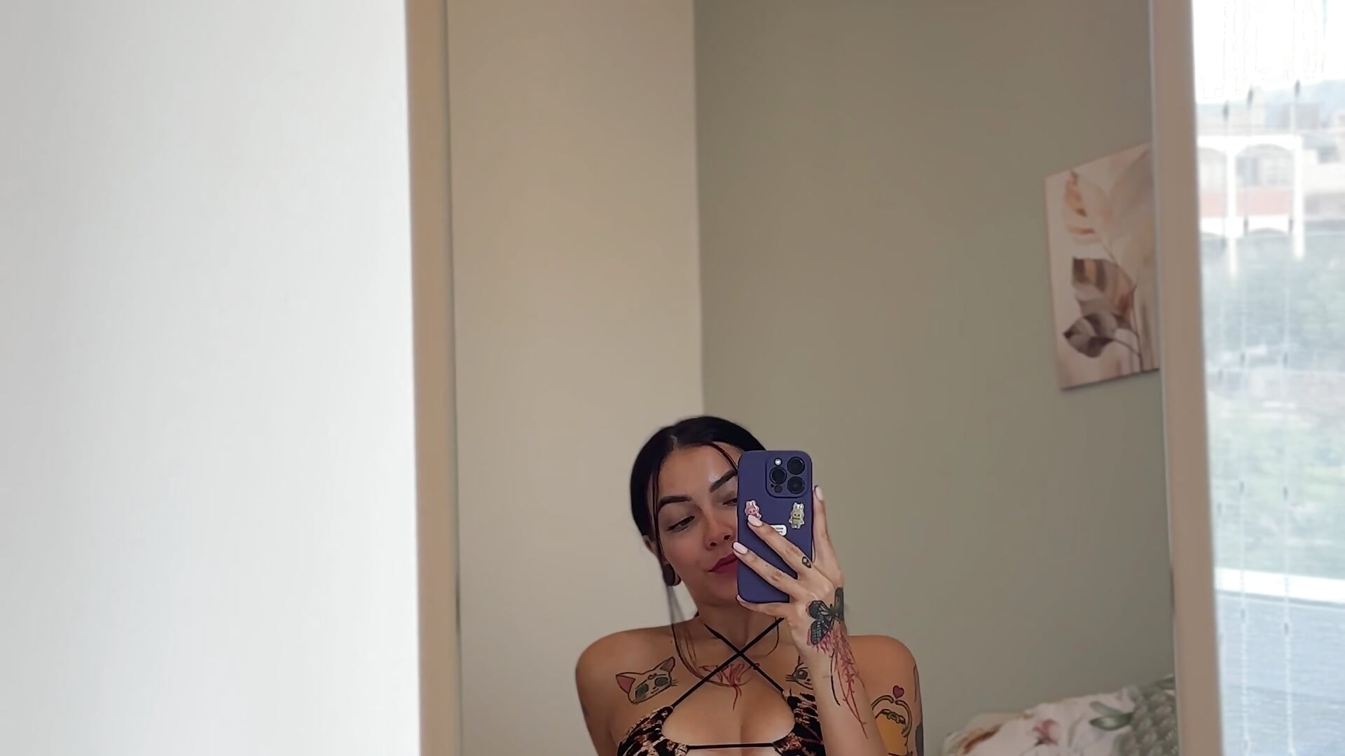 Wish you can kiss me ) - video by LianixLoverx cam model