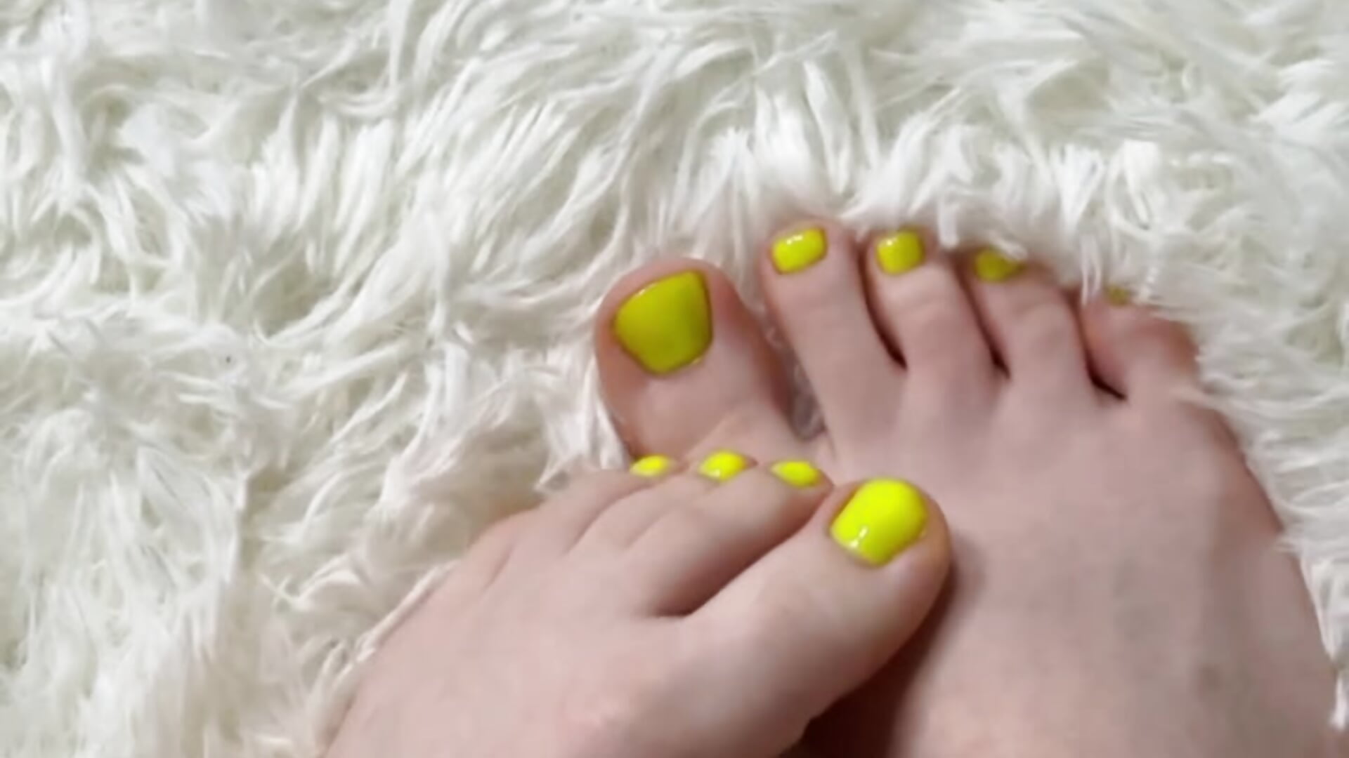 my hot feet - video của người mẫu cam Ave_Costly
