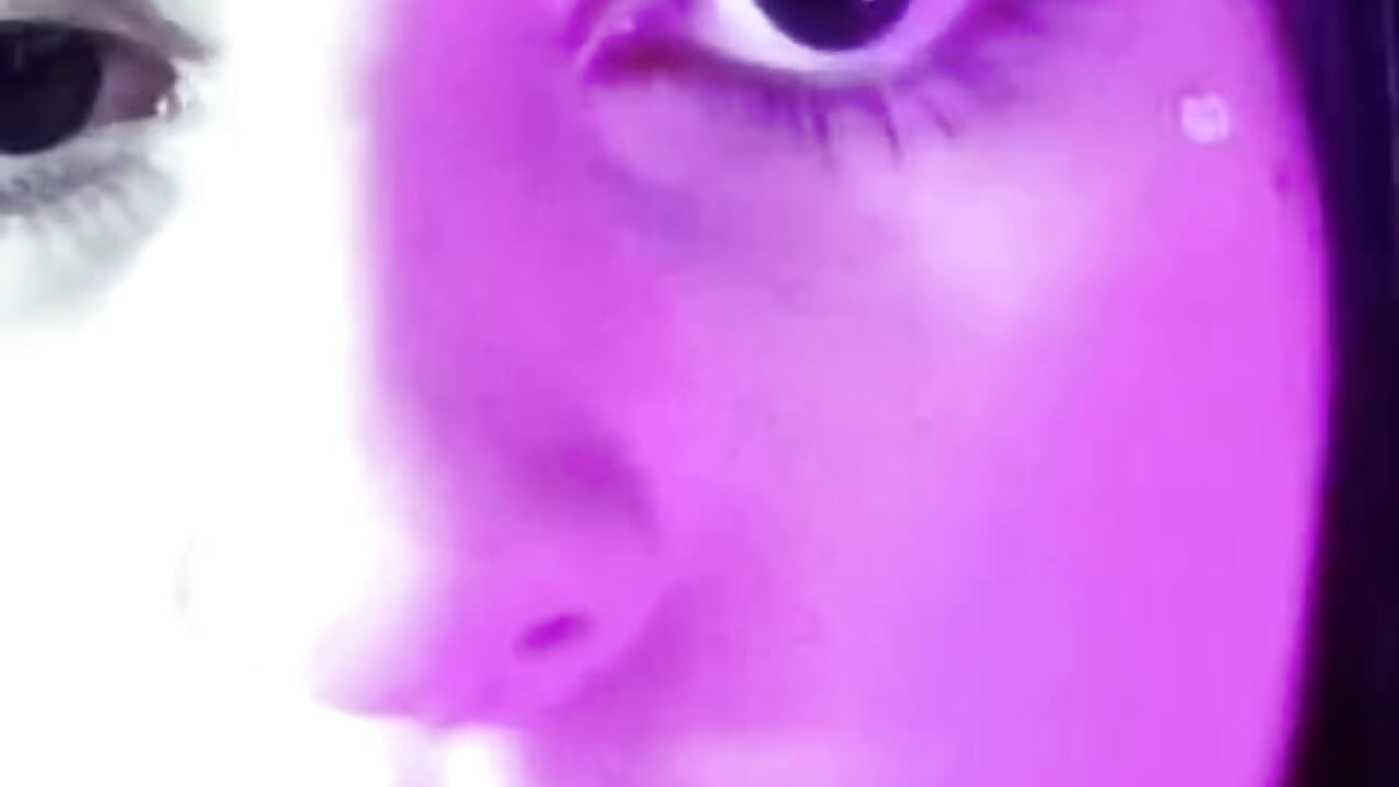 <3 - video by cyberlicious cam model