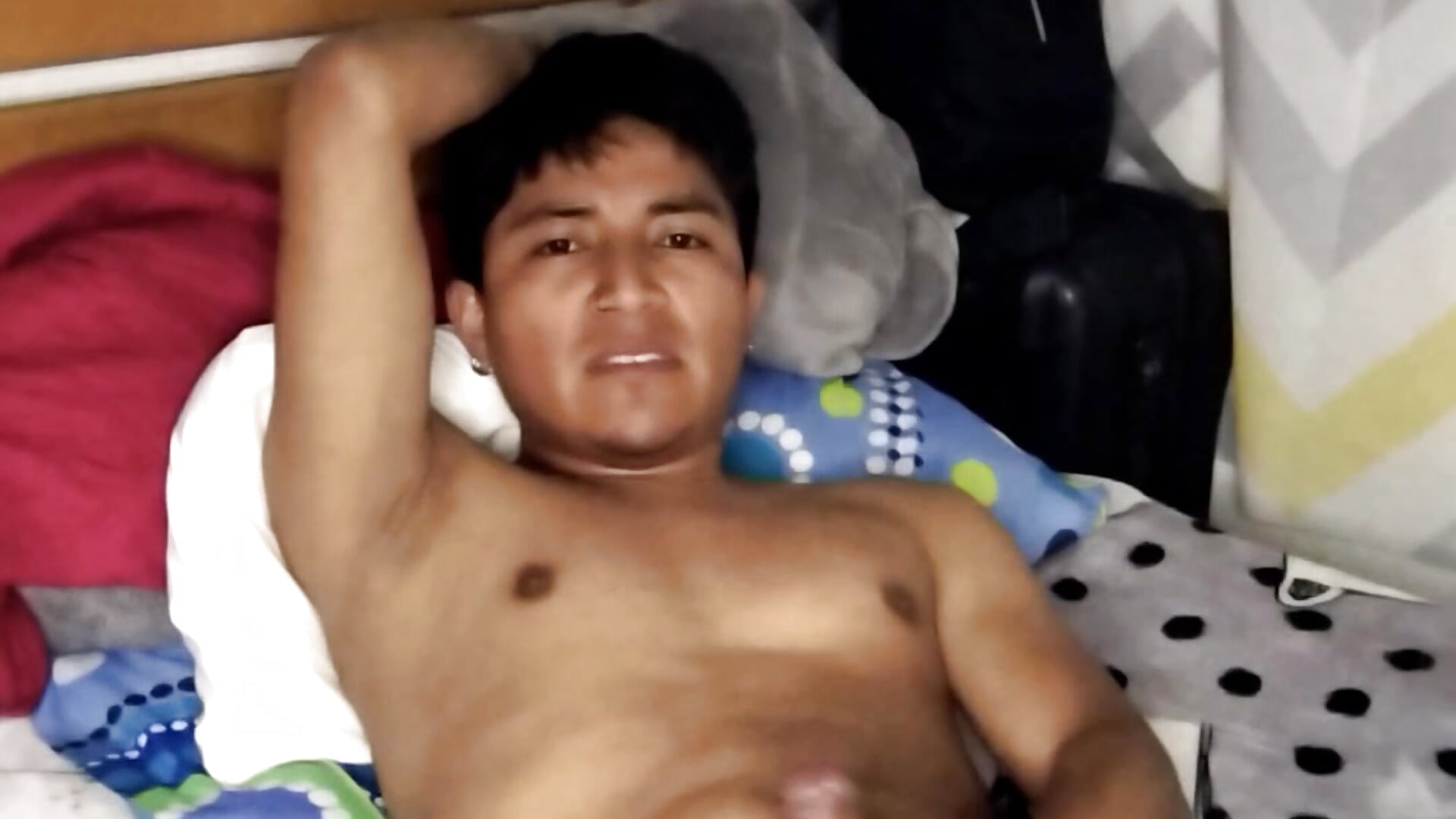 Botando leche - video by Jess_Botja cam model