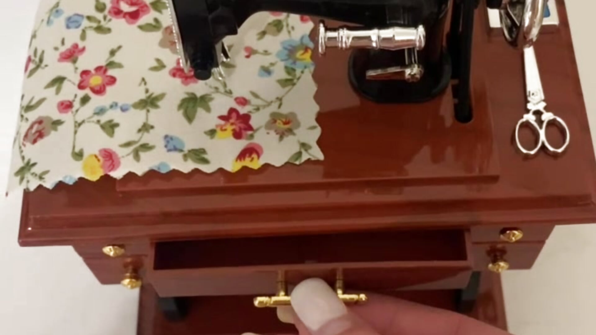 🥰 — filmik EmilyEvanse, modela(-lki) na kamerkach