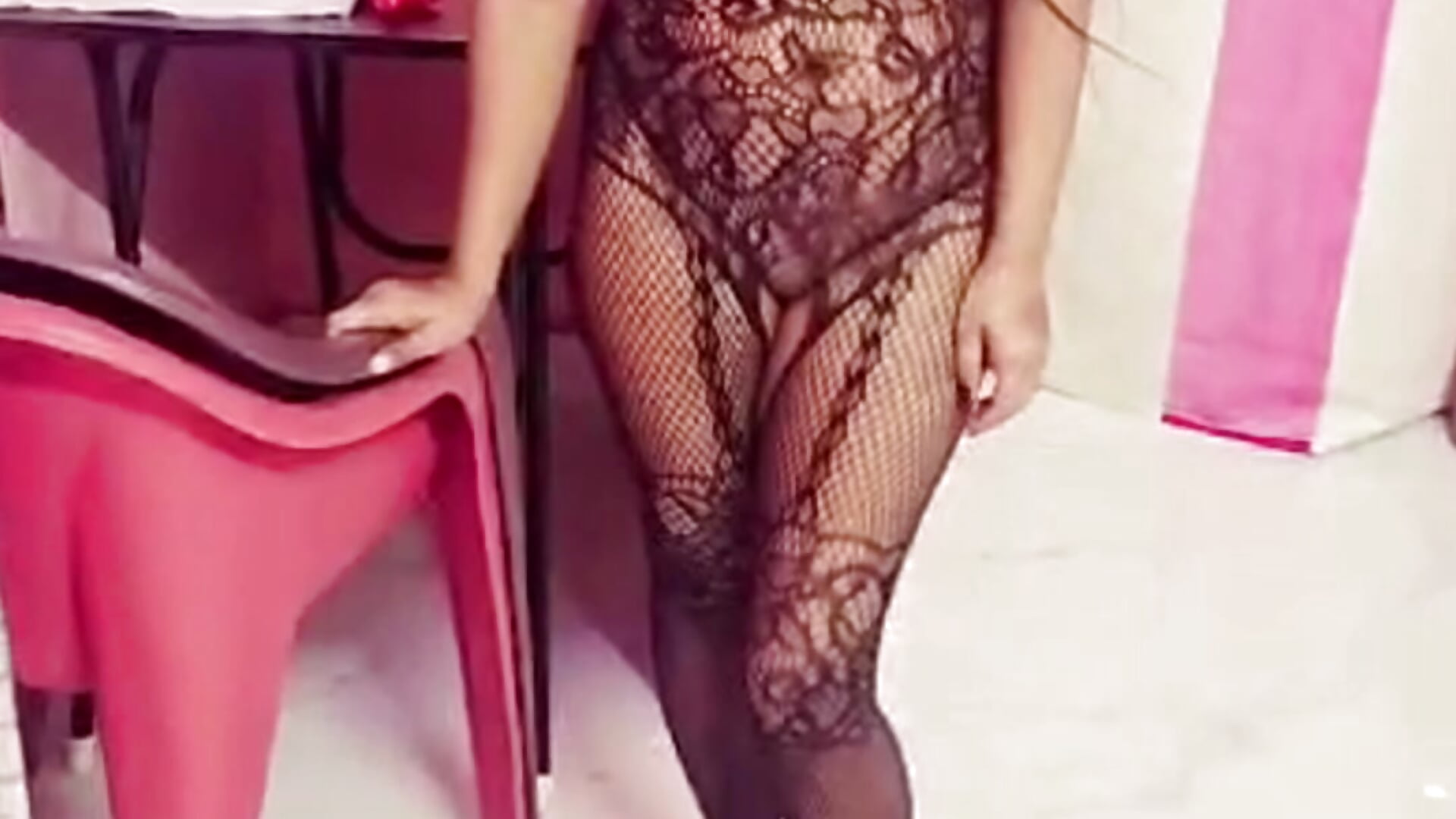 Sexy Dress Figure - clip cu SexyNancyX model videochat