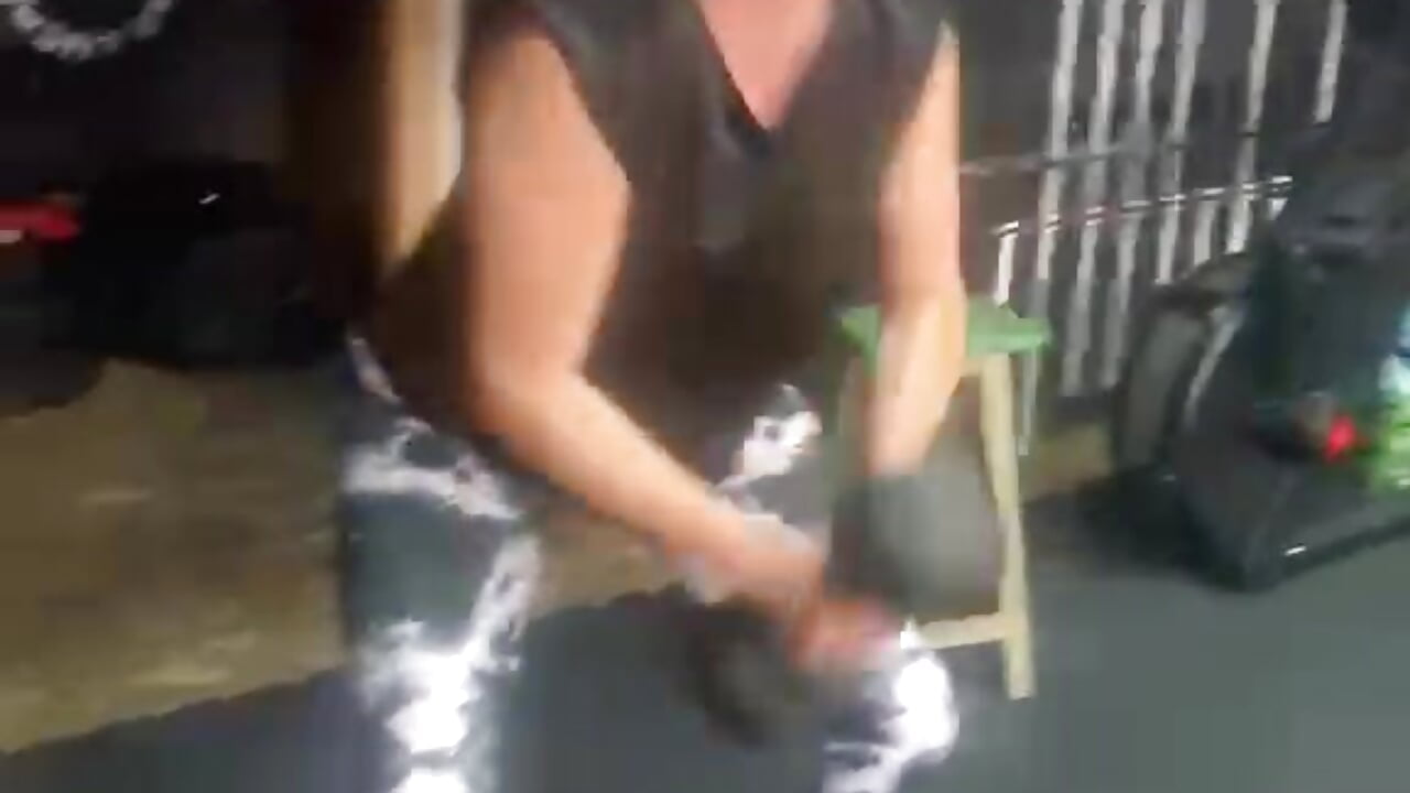 training day 🏋️‍♀️💪 - 視頻由 Madame_Angelic_1 主播提供