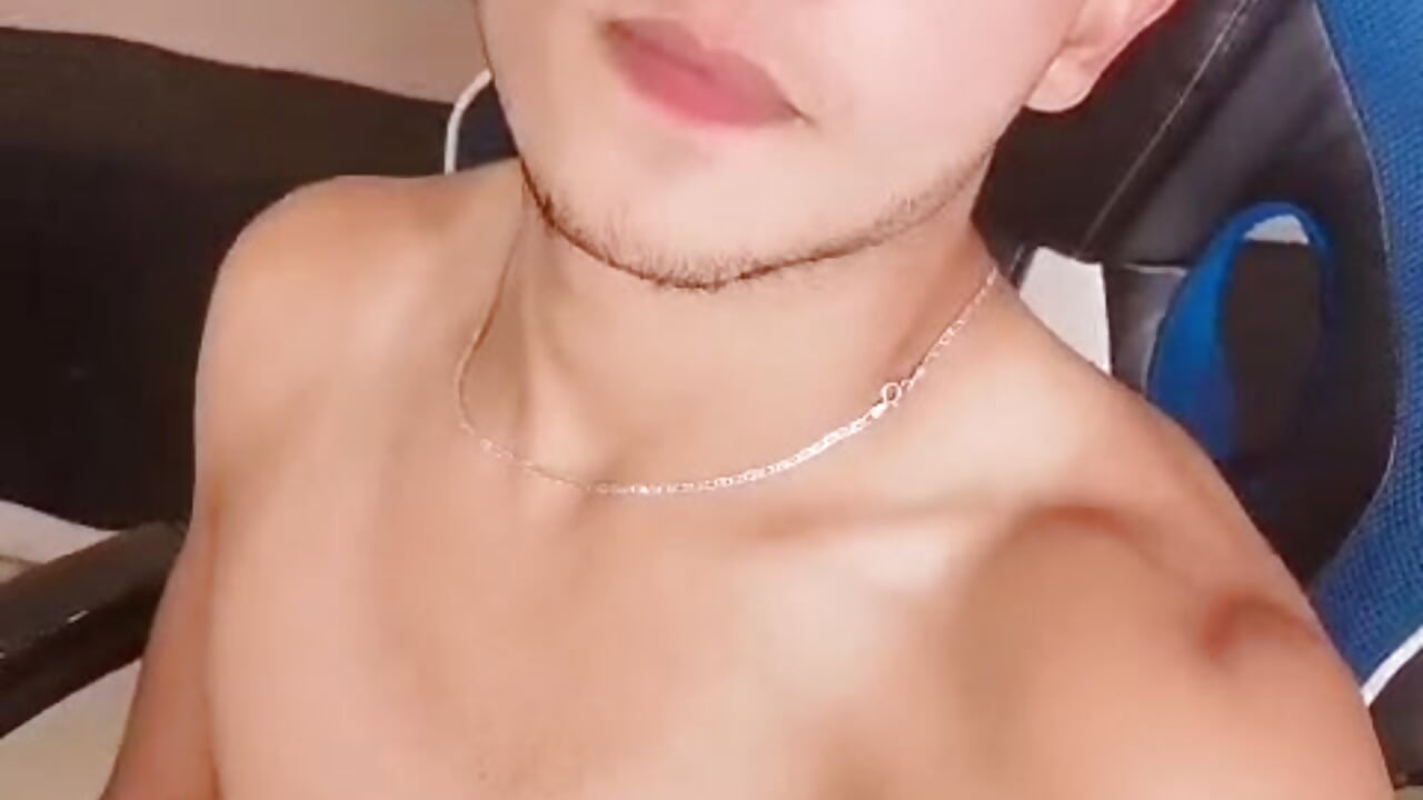 HEY, WELCOME TO MY ROOM  💦🔥 - video by Angel_Dusstt_ cam model