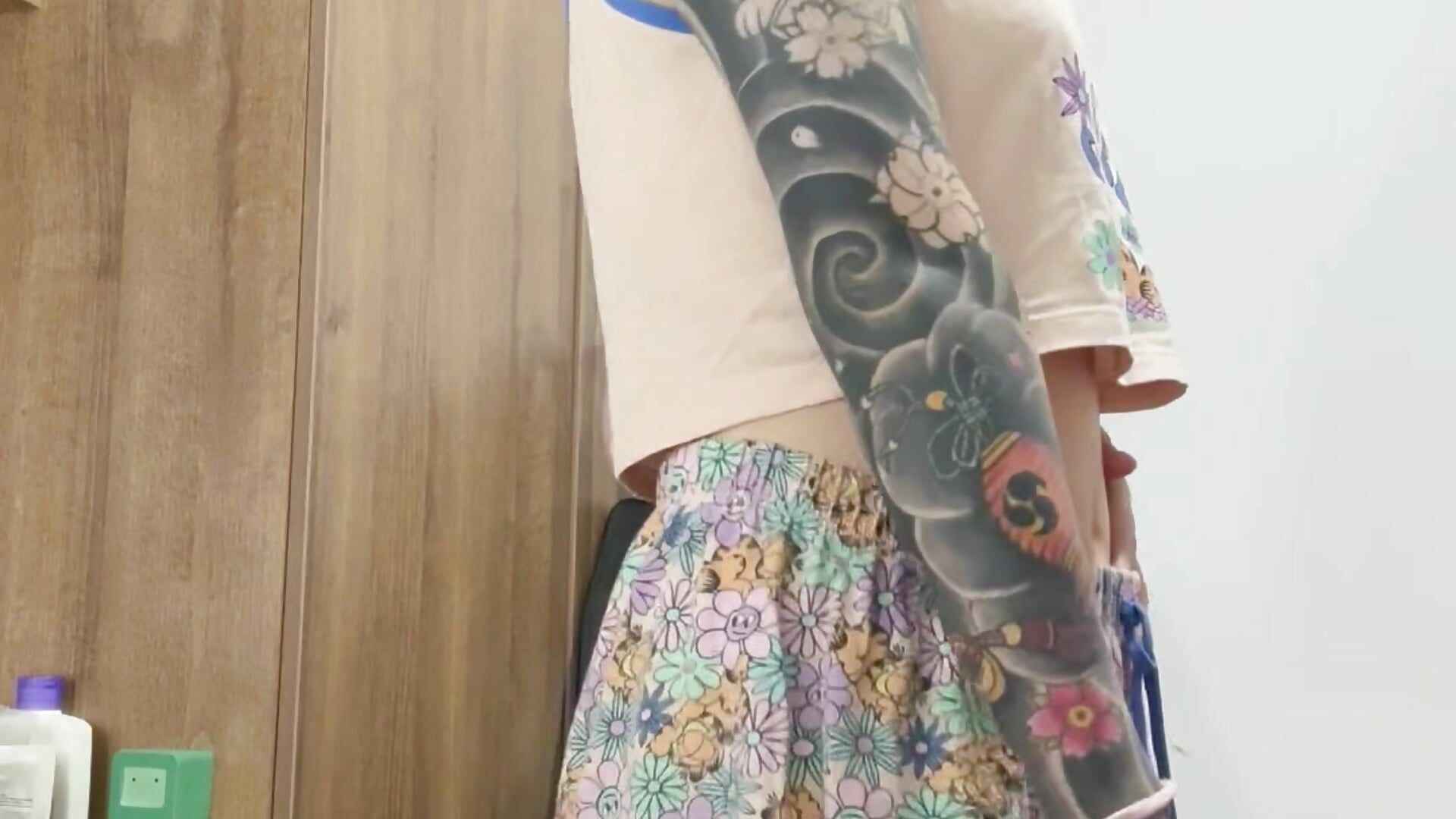 My beautiful tattoos - video by Sweet_navy_ cam model