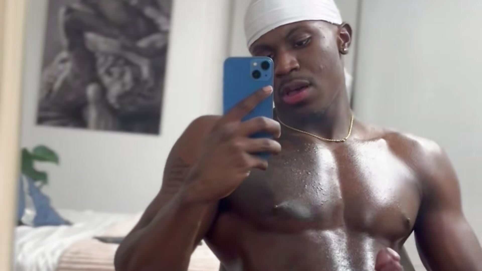 Mmmm oil - video by Ethantravis22 cam model