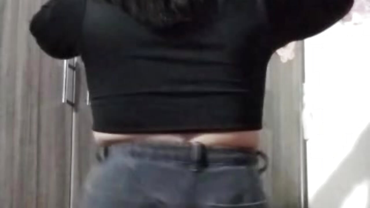 Sexi Latina - video by NiinaHans cam model