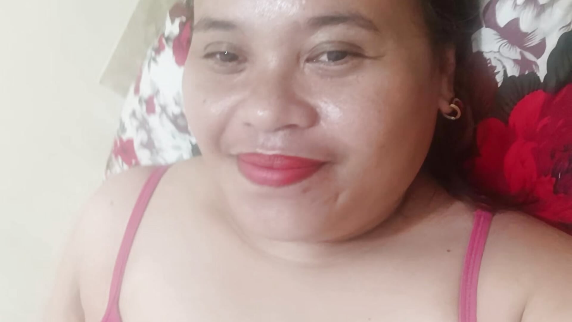 Hotbabe - video by cutechubbybbwhotpinay cam model