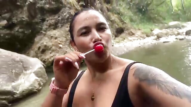 I love humidity - відео від вебкаммоделі sophie_1_