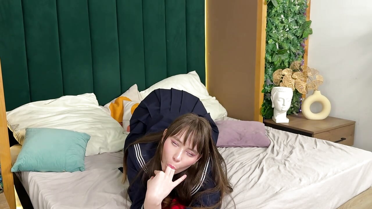 Suck my finger, mmm🥰 - video van YukiNort cam-model