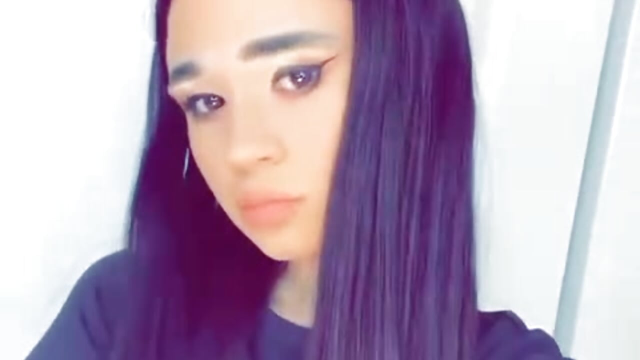 Cute me - vidéo du modèle de showcams TinyBlair