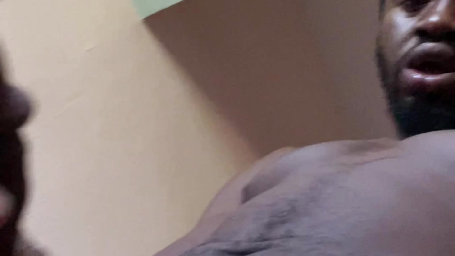 IMG_1119.mov – video od webkamerové modelky Kyrovander