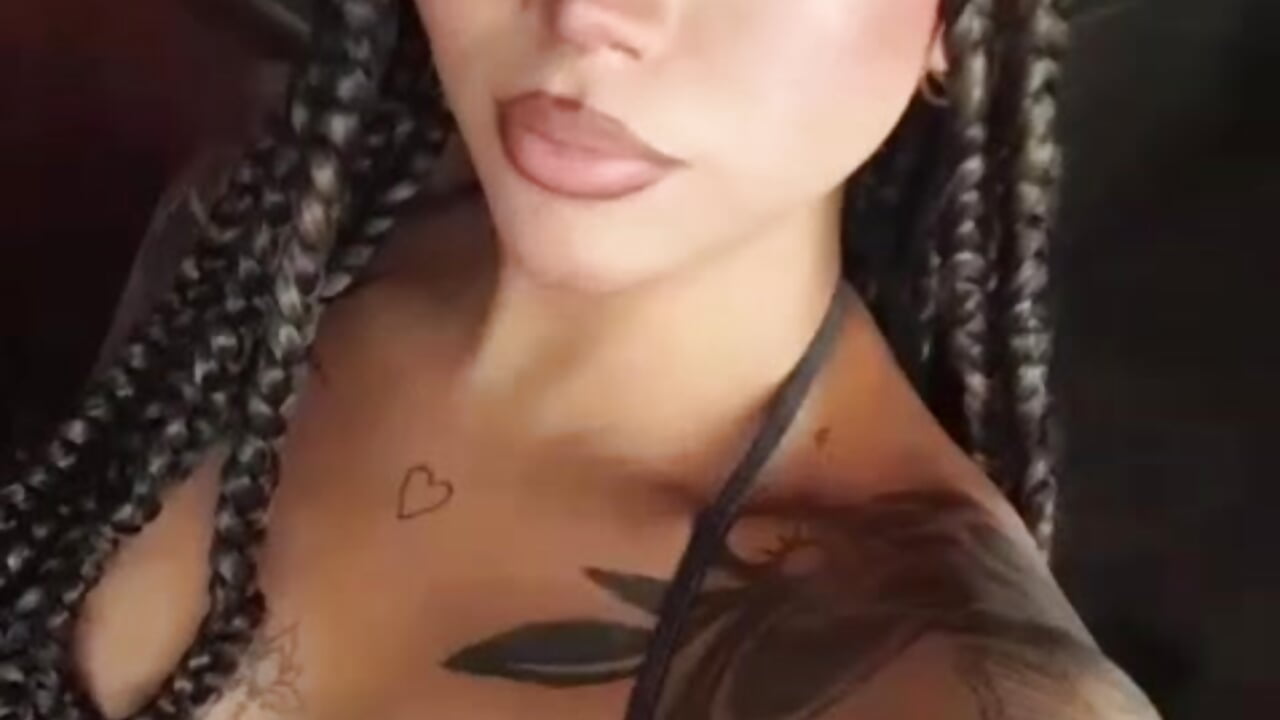 Very hot for hoy 👿 - فيديو من camila_hott69_ موديل الكام