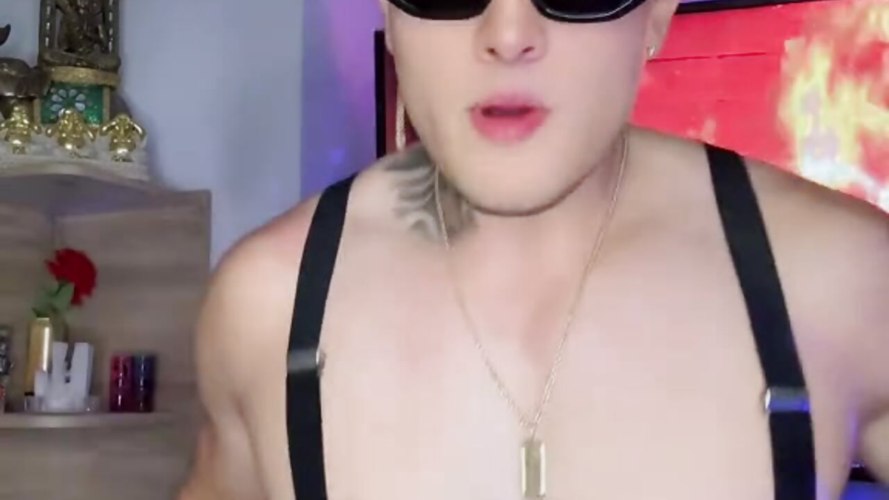 tu policia sexy - video by ArturFrostt cam model