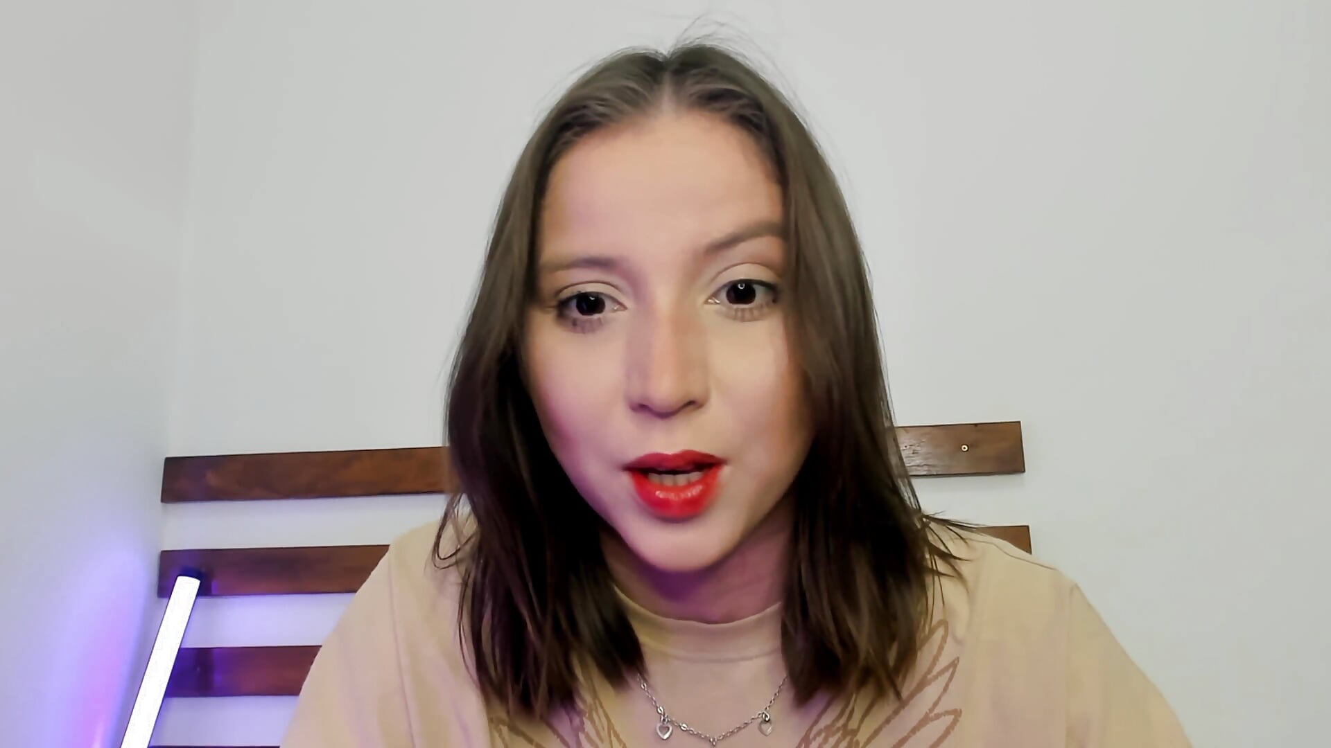 BORA SE CONHECER MELHOR - video by Brunetthe cam model