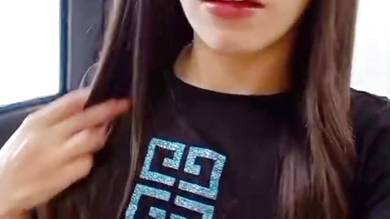 Welcome guys - video oleh model kamera TiinaJonus_