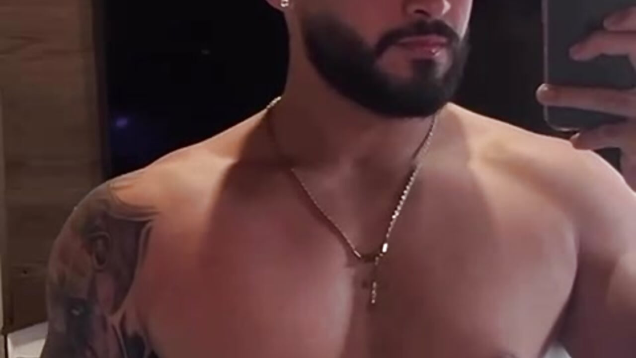 71e0daba-7d13-4adc-b7d3-85f46d8c0b82 - video của người mẫu cam Massimo_Torricellii