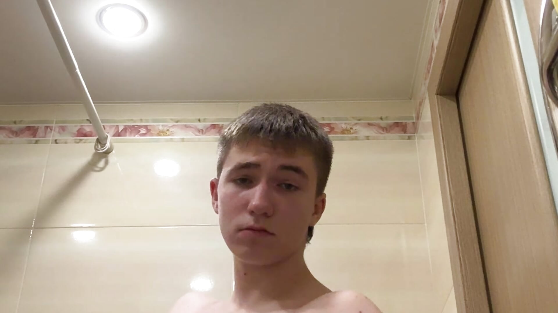 😊 - video by golden_flash cam model