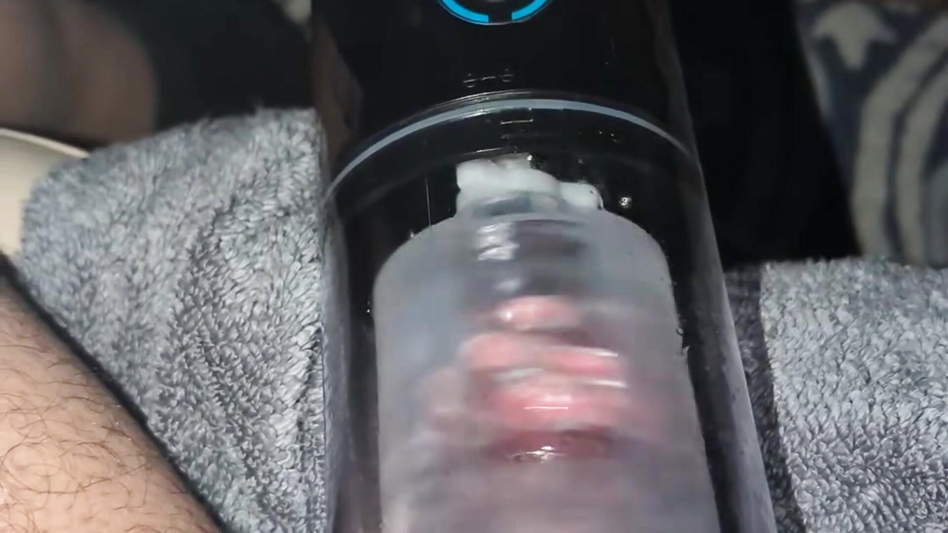 New toy suck and spin - video oleh model kamera Carmenbrownman