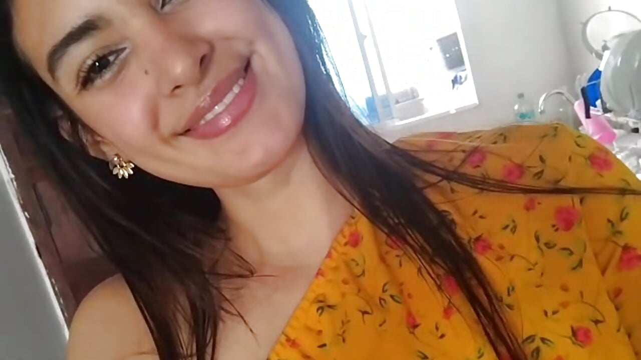 muah ♥ - video by allyson_ashbornee cam model