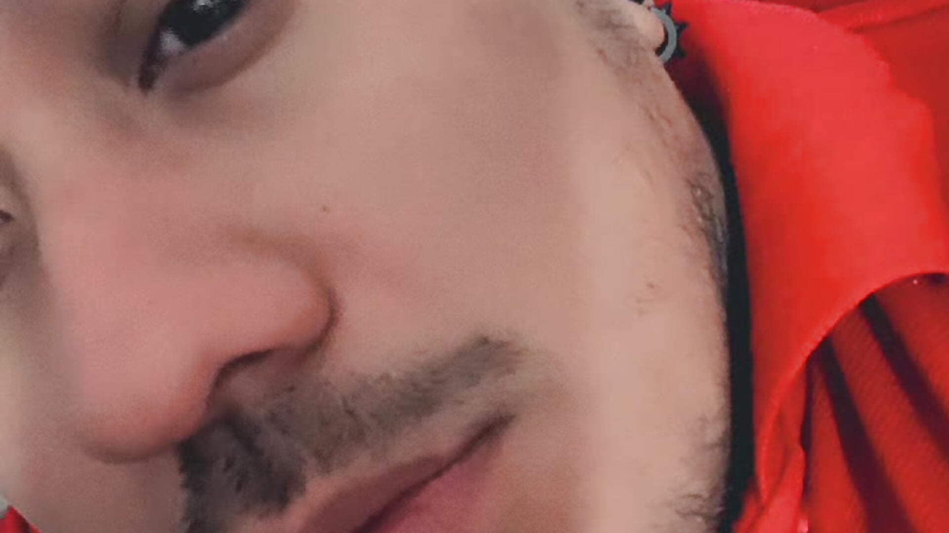 1000137677 - video by Alessroiyaru cam model