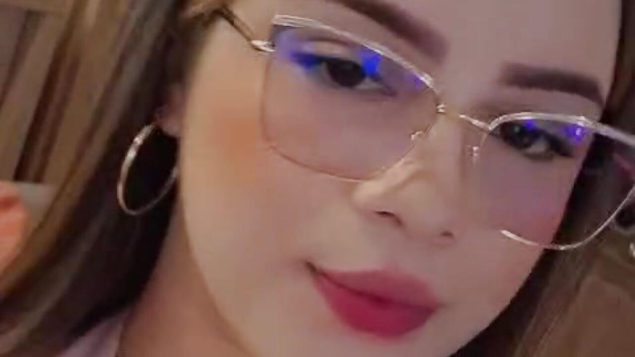 pretty face🥰 - video by Sofia_cutey cam model