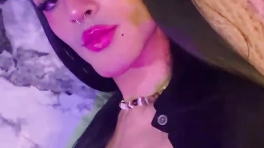 Dark, provocative and totally Akura🖤✨ - video by All_fetiche cam model