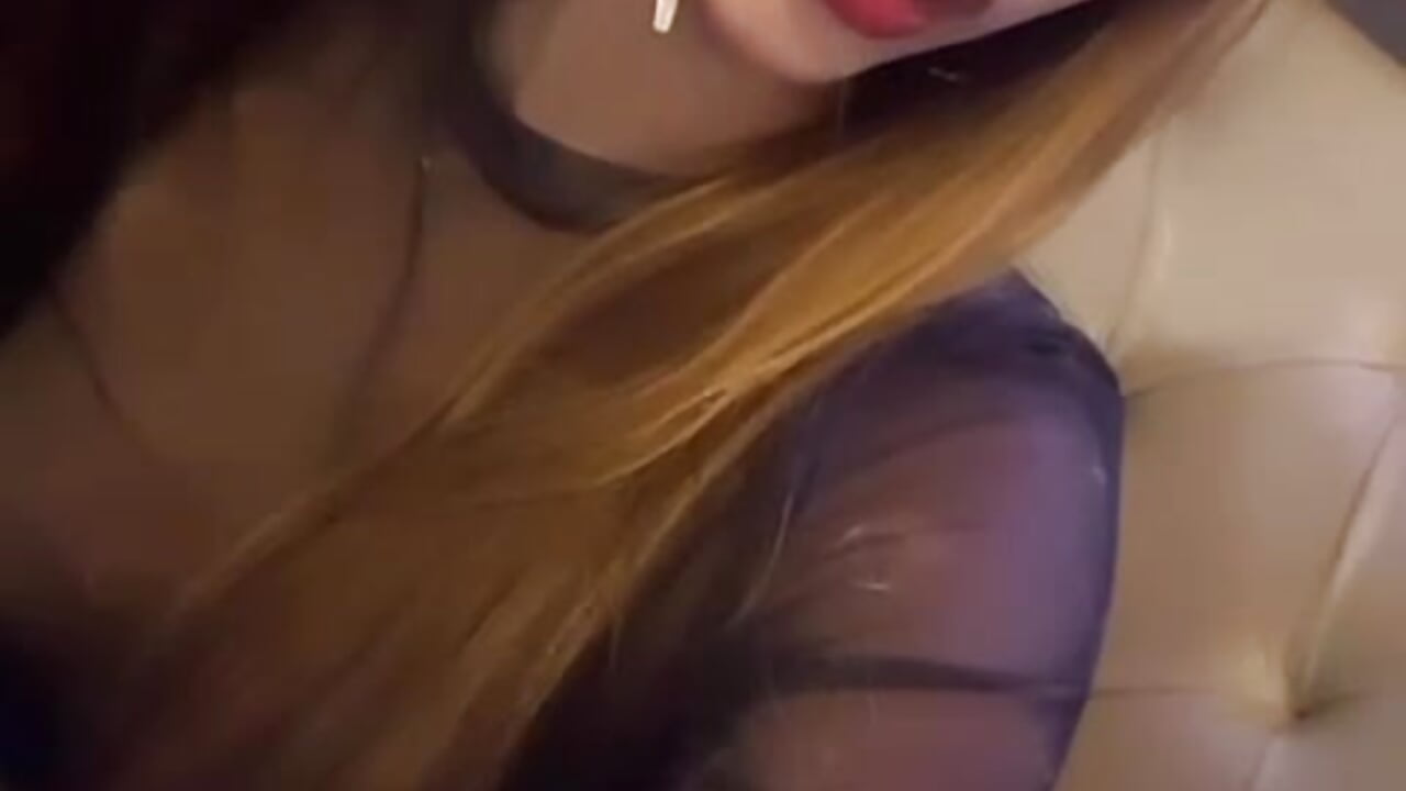 I´m Sexy 🔥 - video by Emaanova cam model